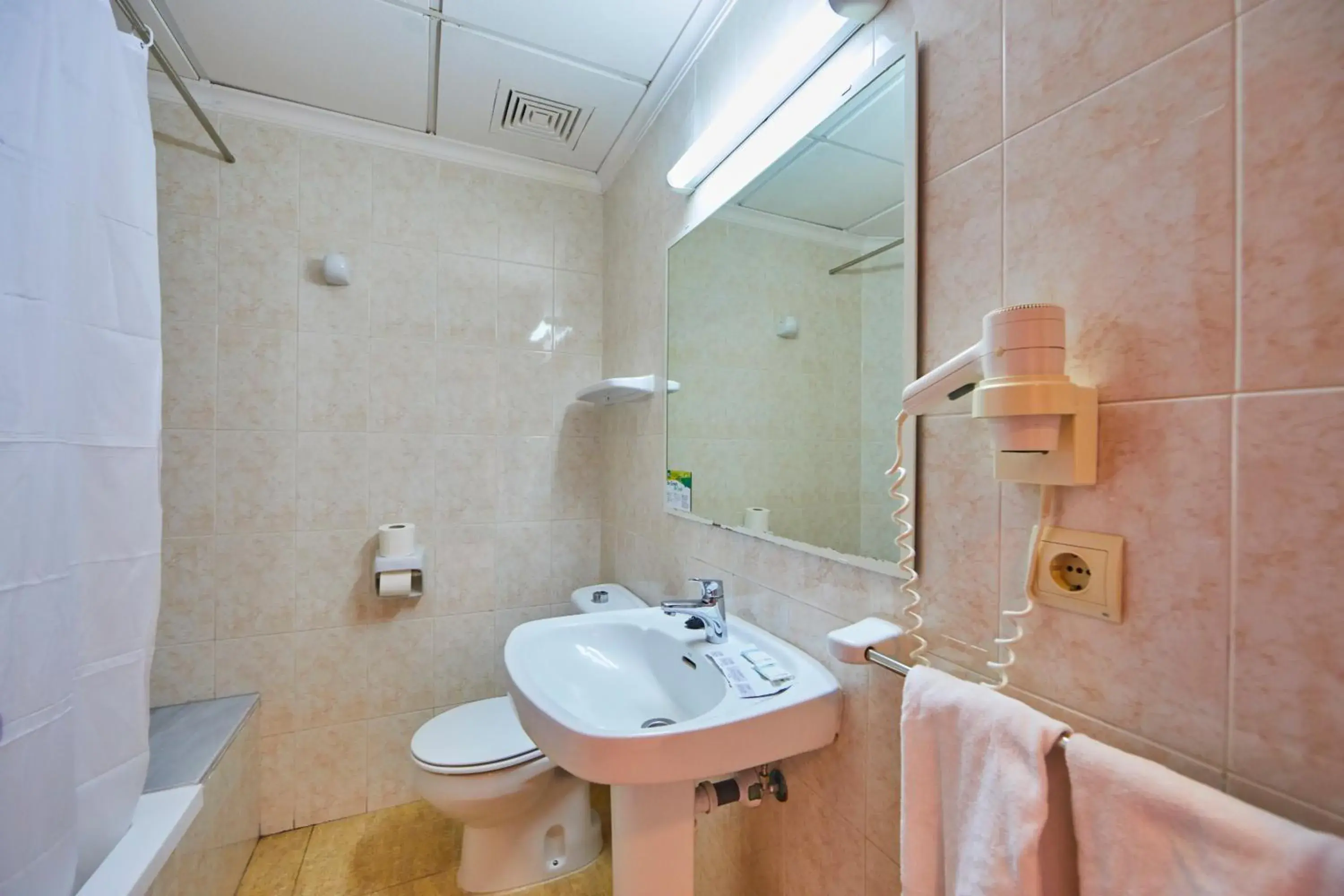 Bathroom in MLL Palma Bay Club Resort