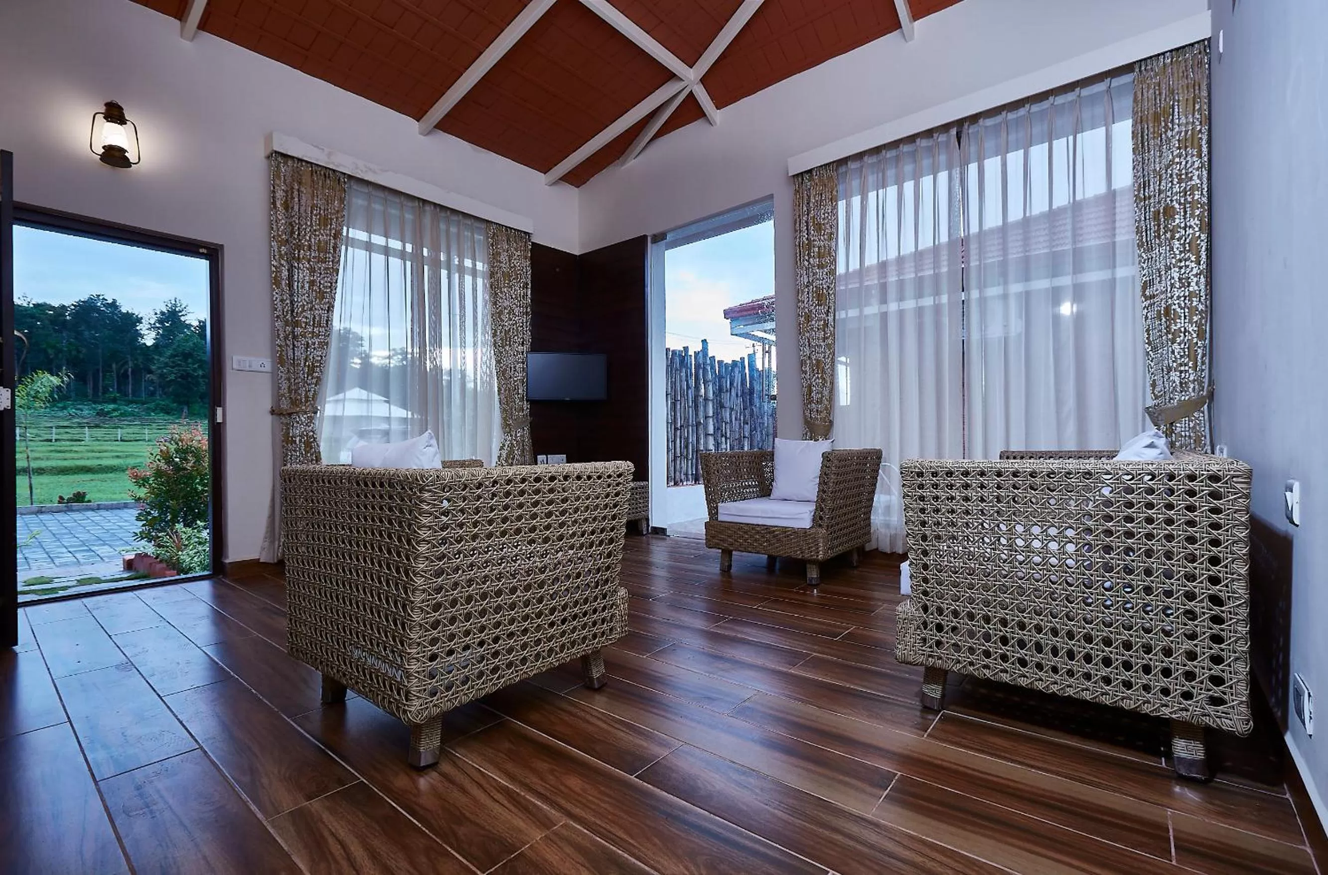 Living room in Sixth Element