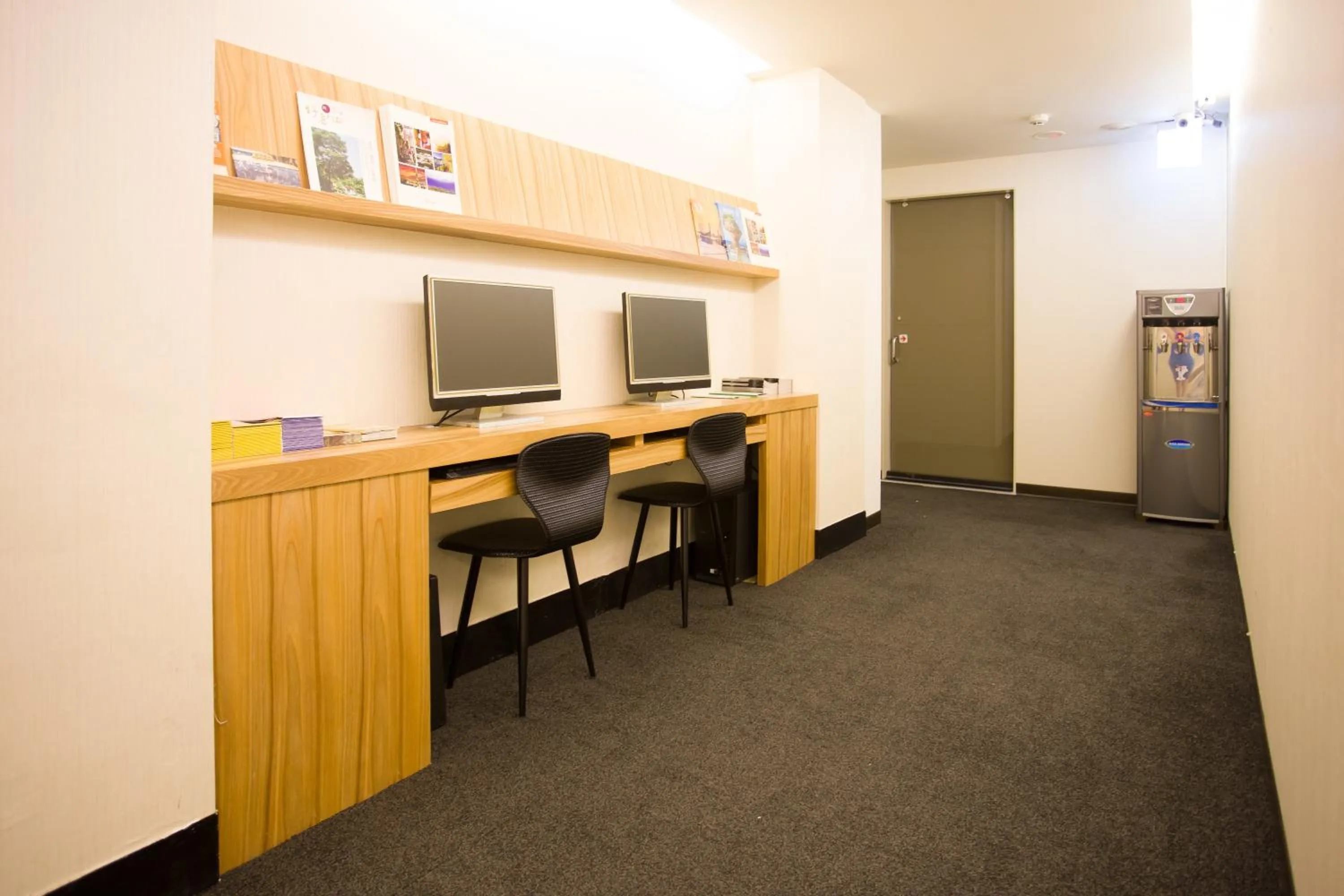 Area and facilities in Fun Inn Taipei Hostel