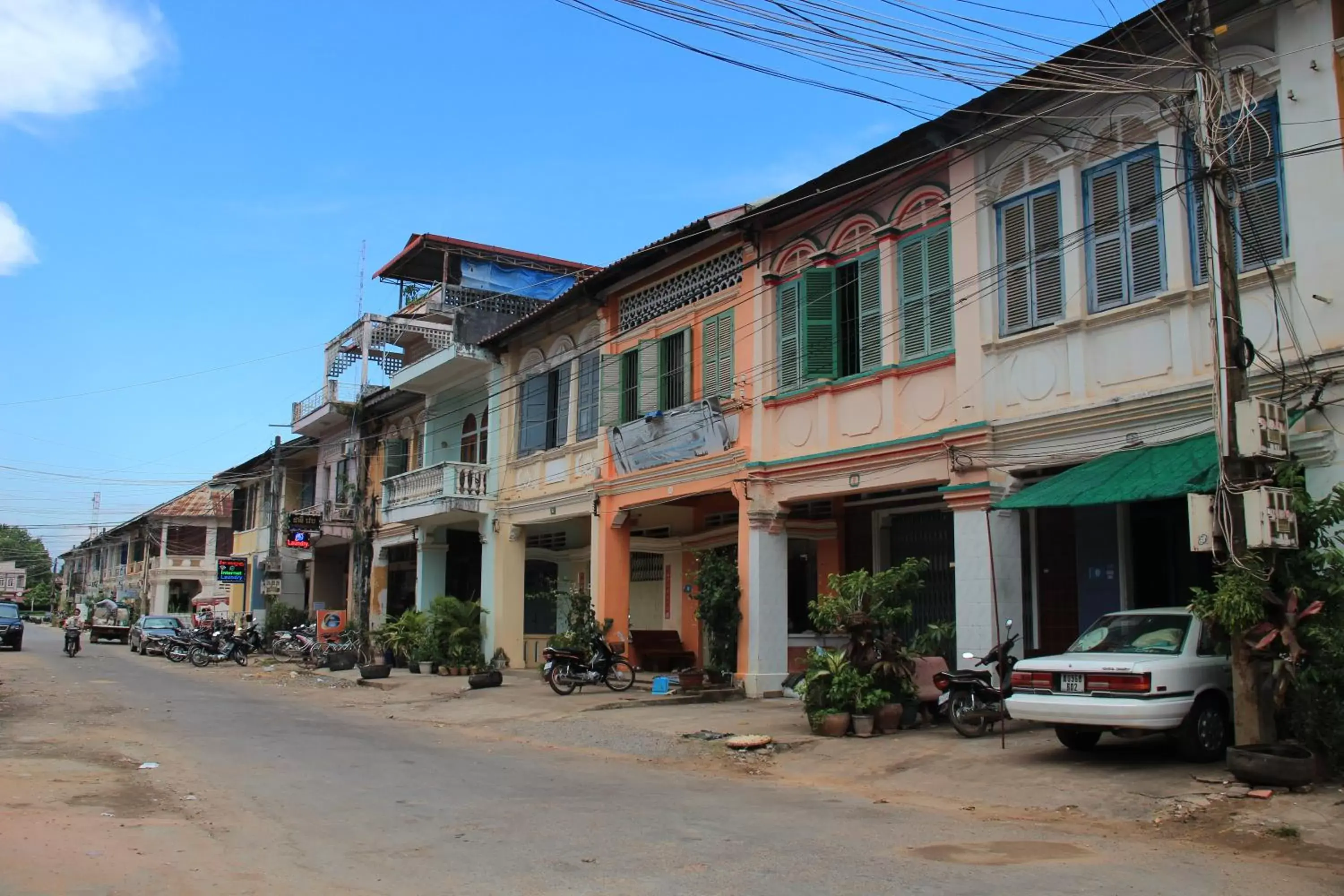 Neighbourhood, Property Building in Hotel Five.S