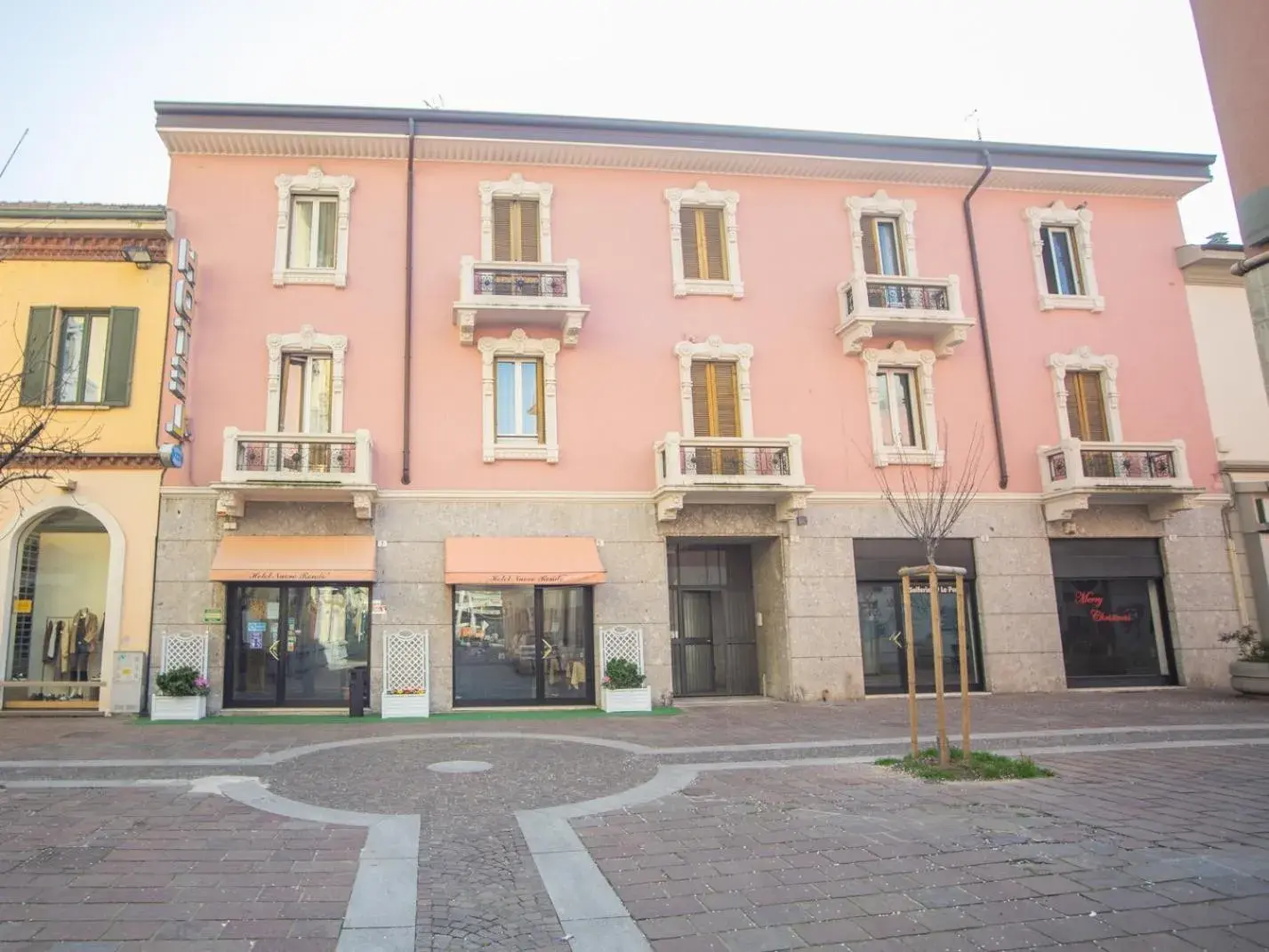 Property Building in Hotel Nuovo Rondò