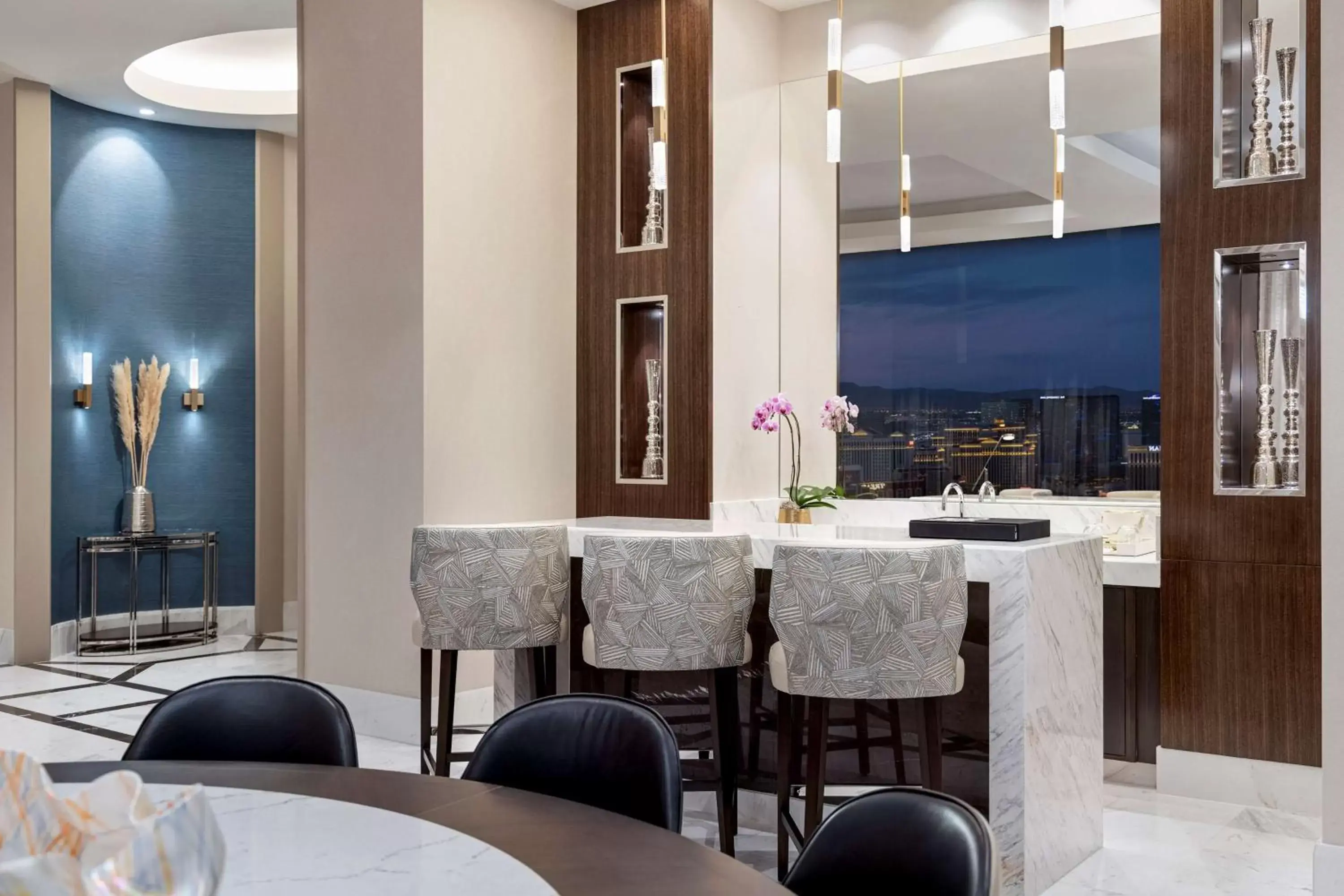 Living room, Restaurant/Places to Eat in Crockfords Las Vegas, LXR Hotels & Resorts at Resorts World
