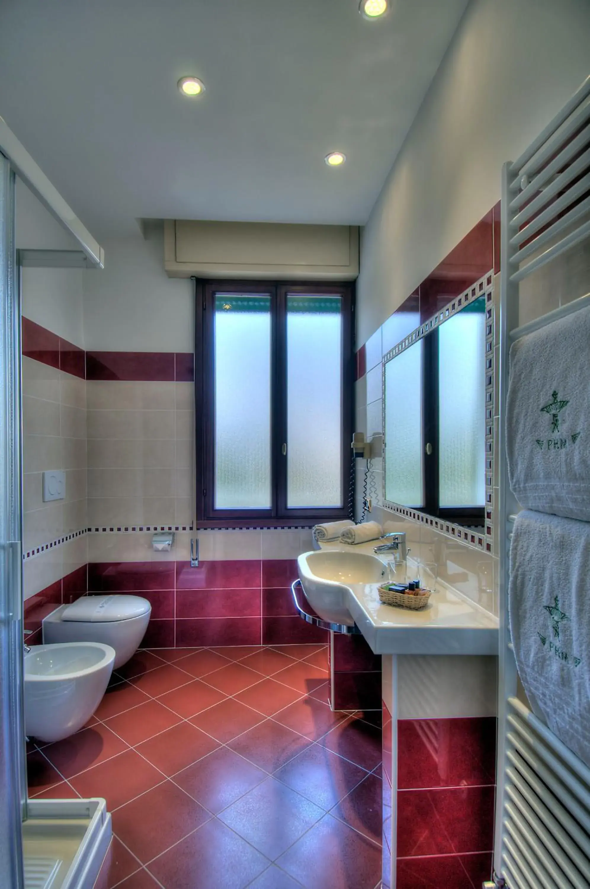 Bathroom in Palace Hotel Meggiorato