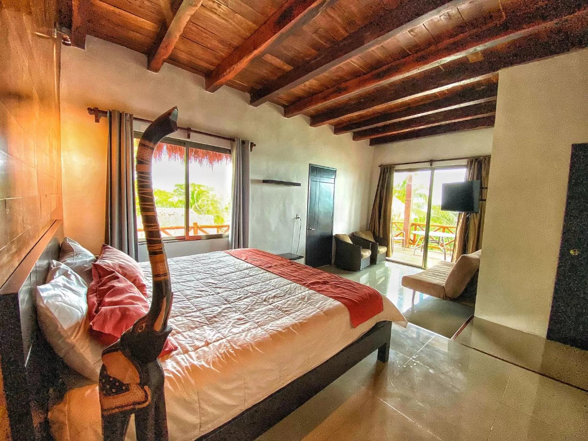 Suite with Lake View in Hotel Boutique Las Nubes Bacalar