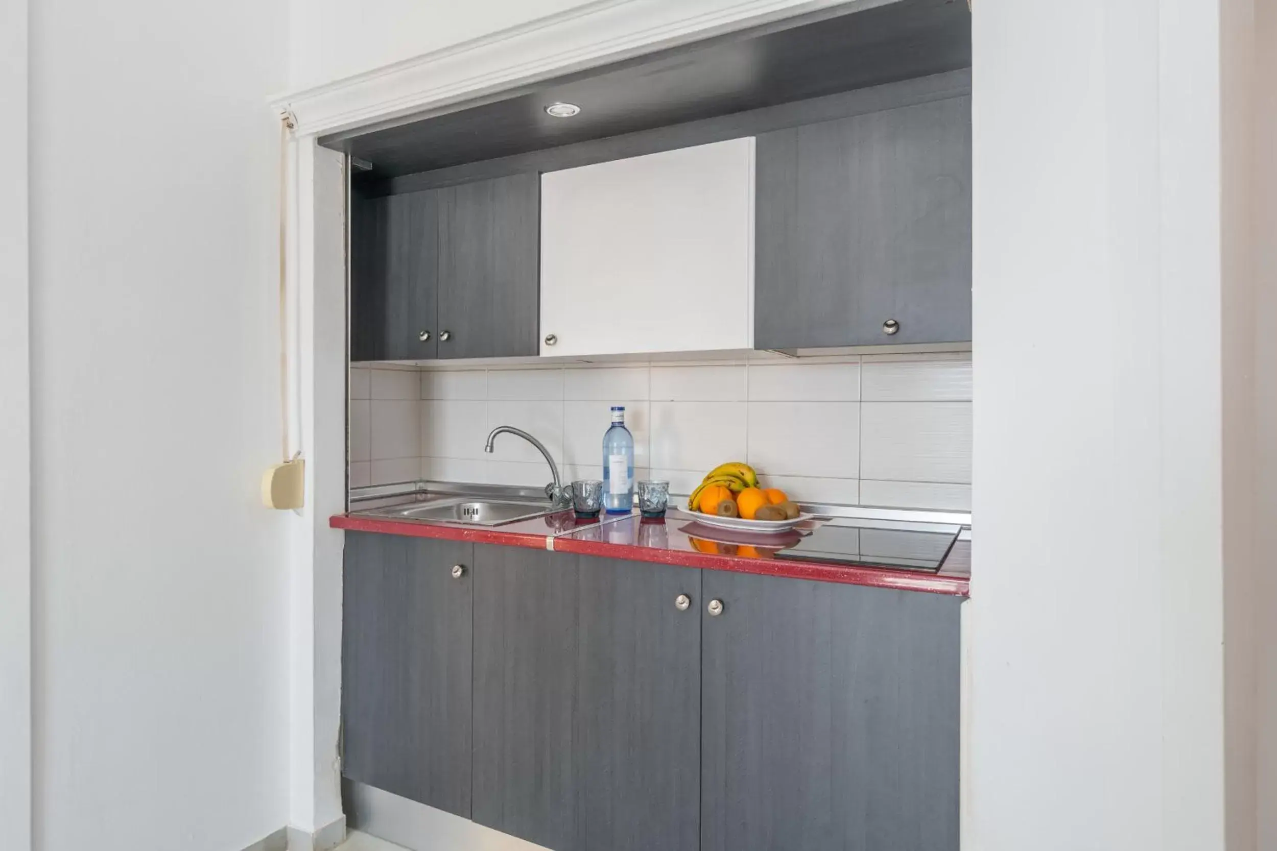 Kitchen or kitchenette, Kitchen/Kitchenette in Apartamentos Playamaro