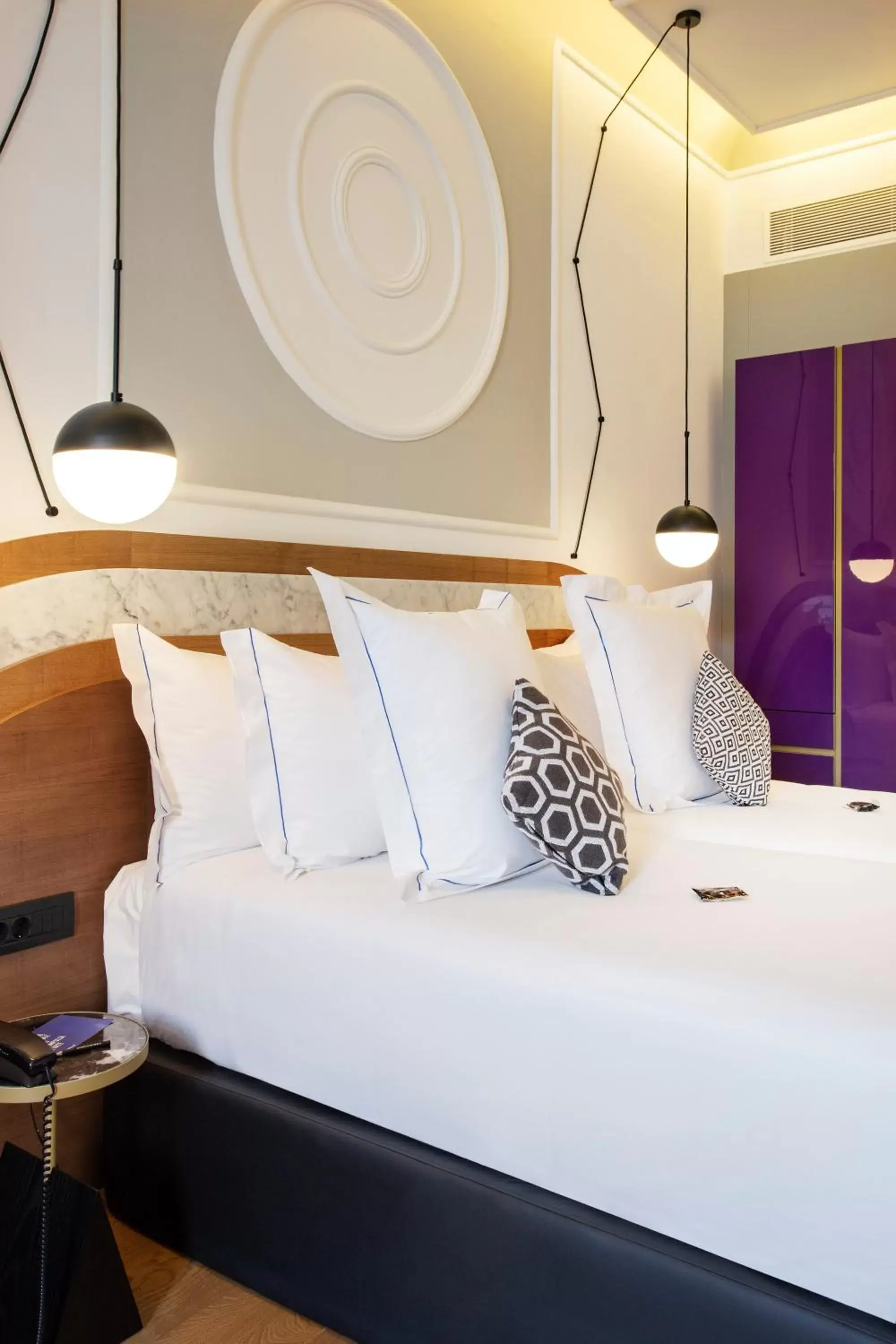 Bed in One Shot Fortuny Bed in One Shot Fortuny