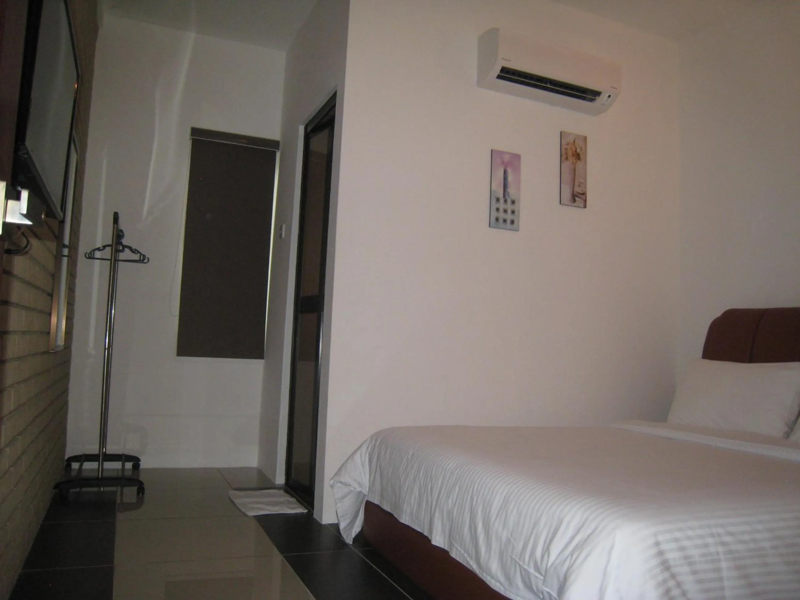 Bed in Millenium maison home