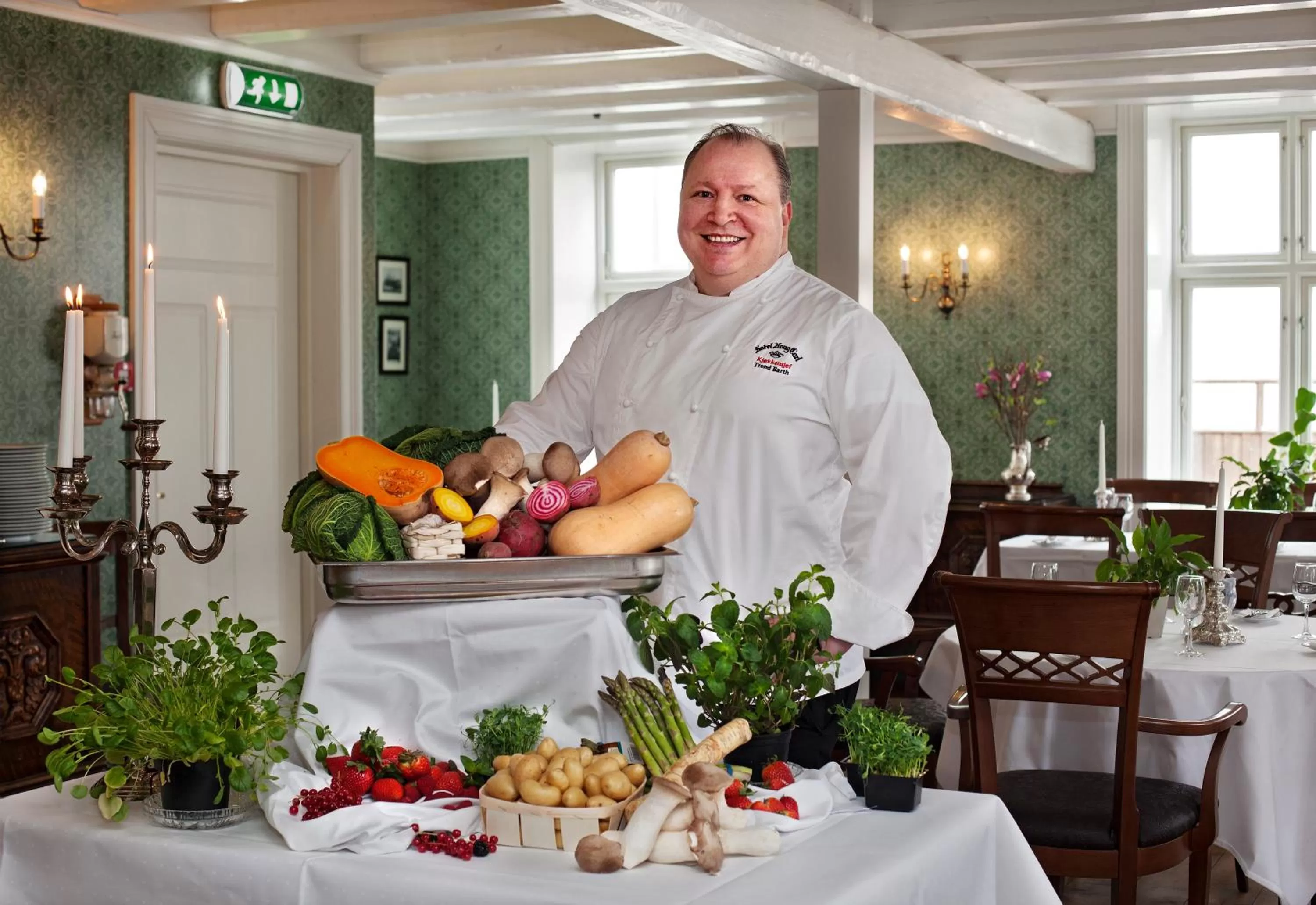 Food and drinks in Hotel Kong Carl - Unike Hoteller