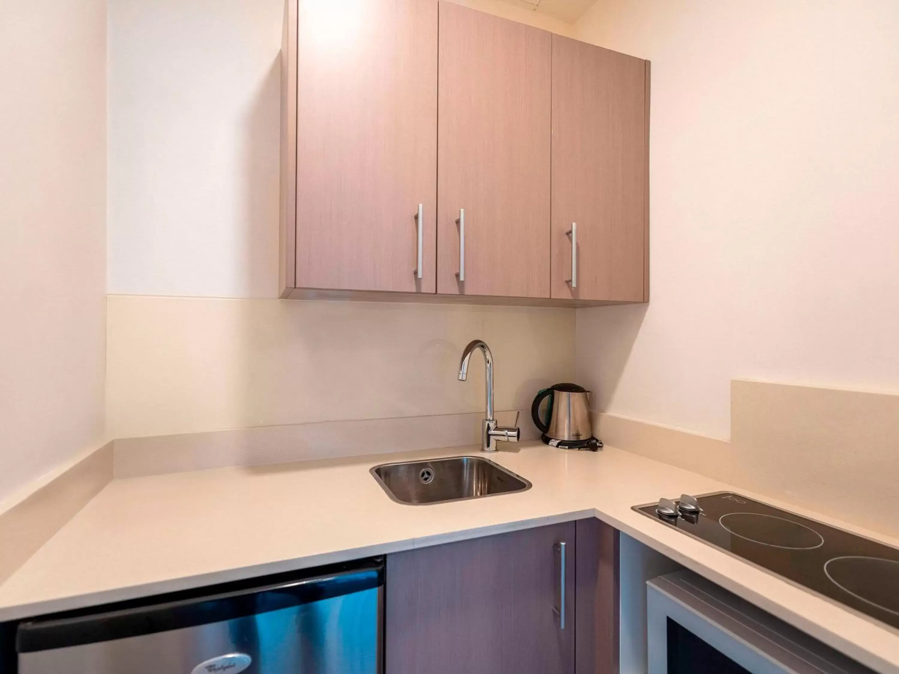 Other, Kitchen/Kitchenette in Mercure Wellington Central City Hotel and Apartments