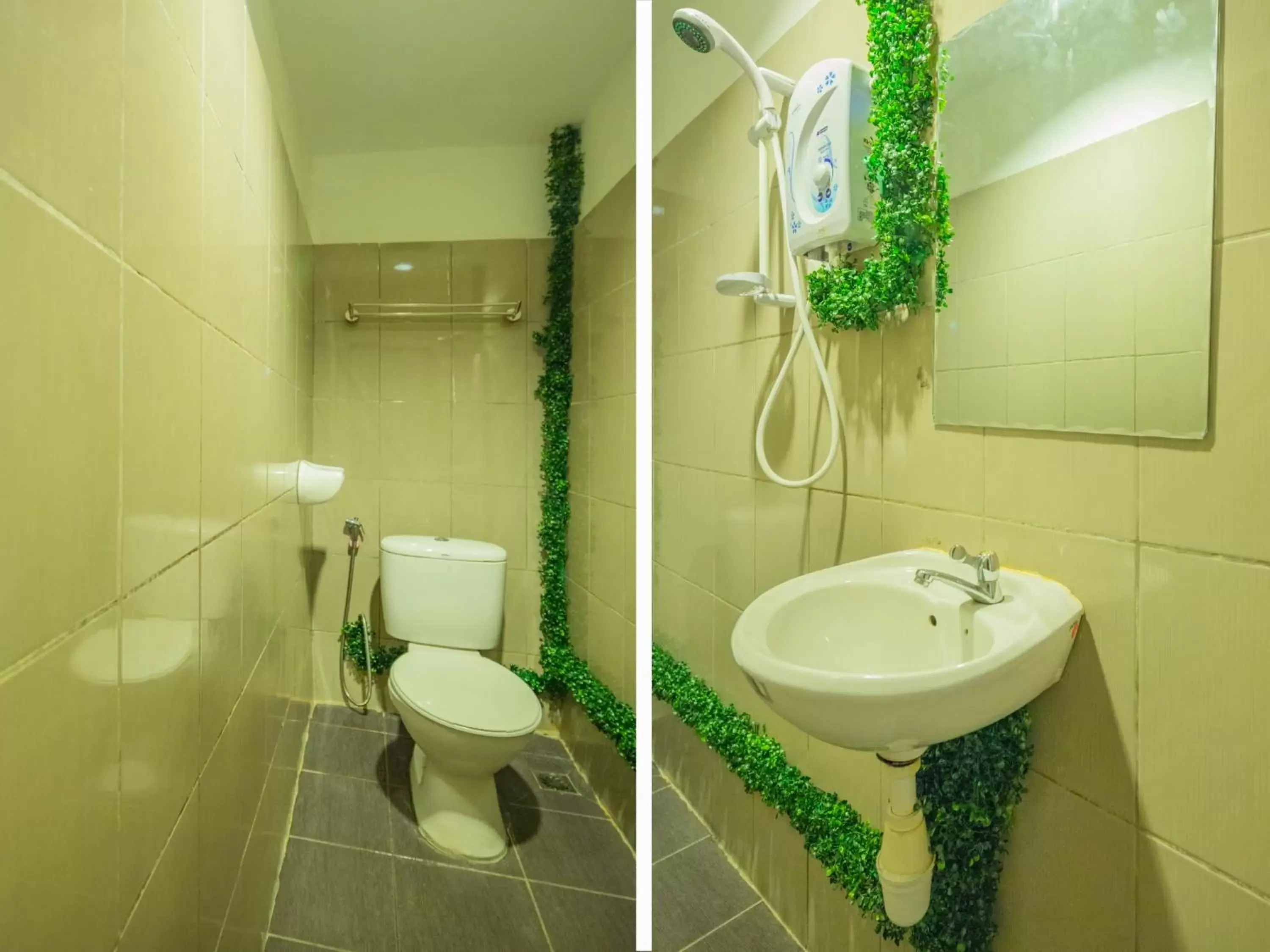 Bathroom in OYO 218 Storytel