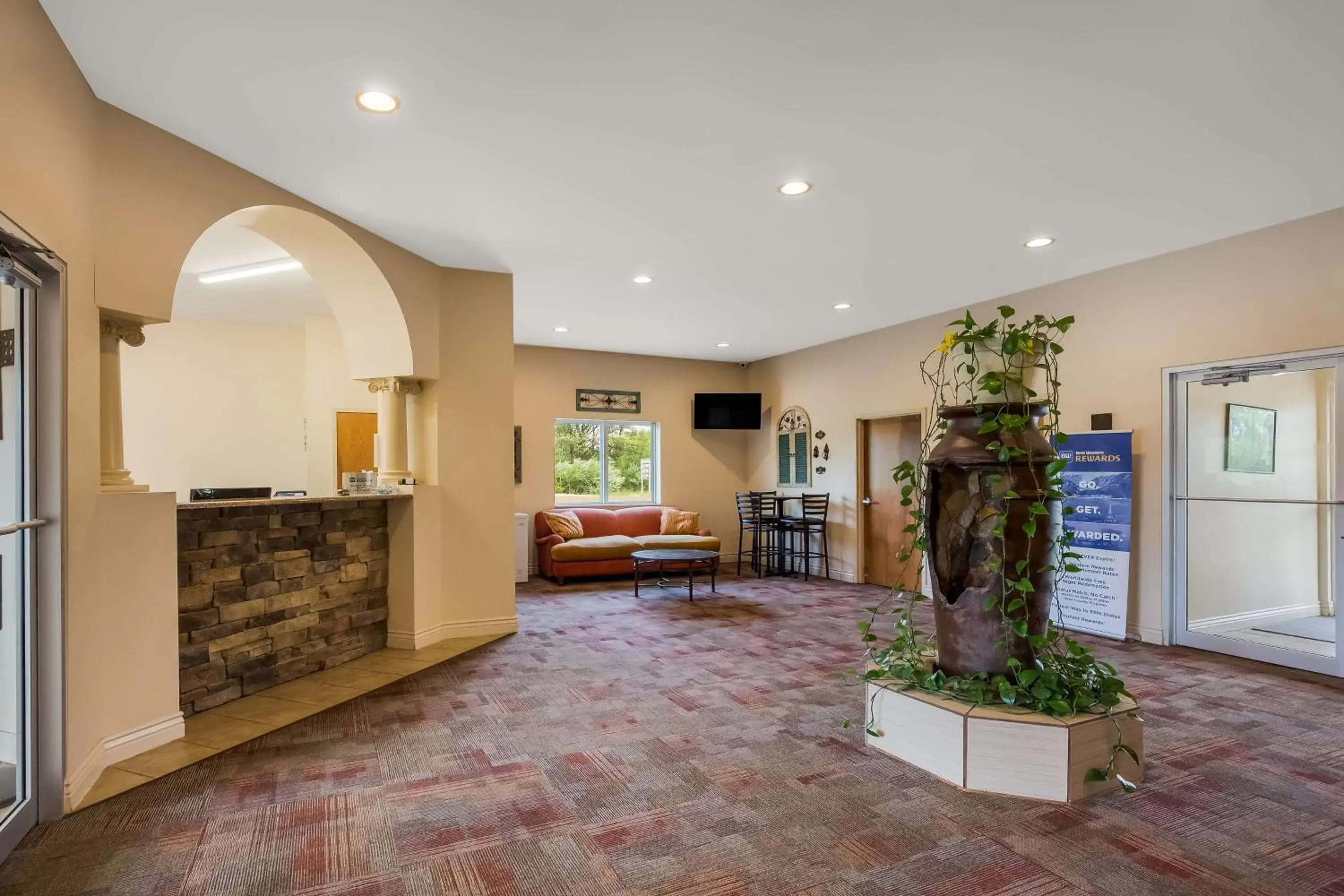 Lobby or reception, Lobby/Reception in SureStay Hotel by Best Western Whittington Rend Lake