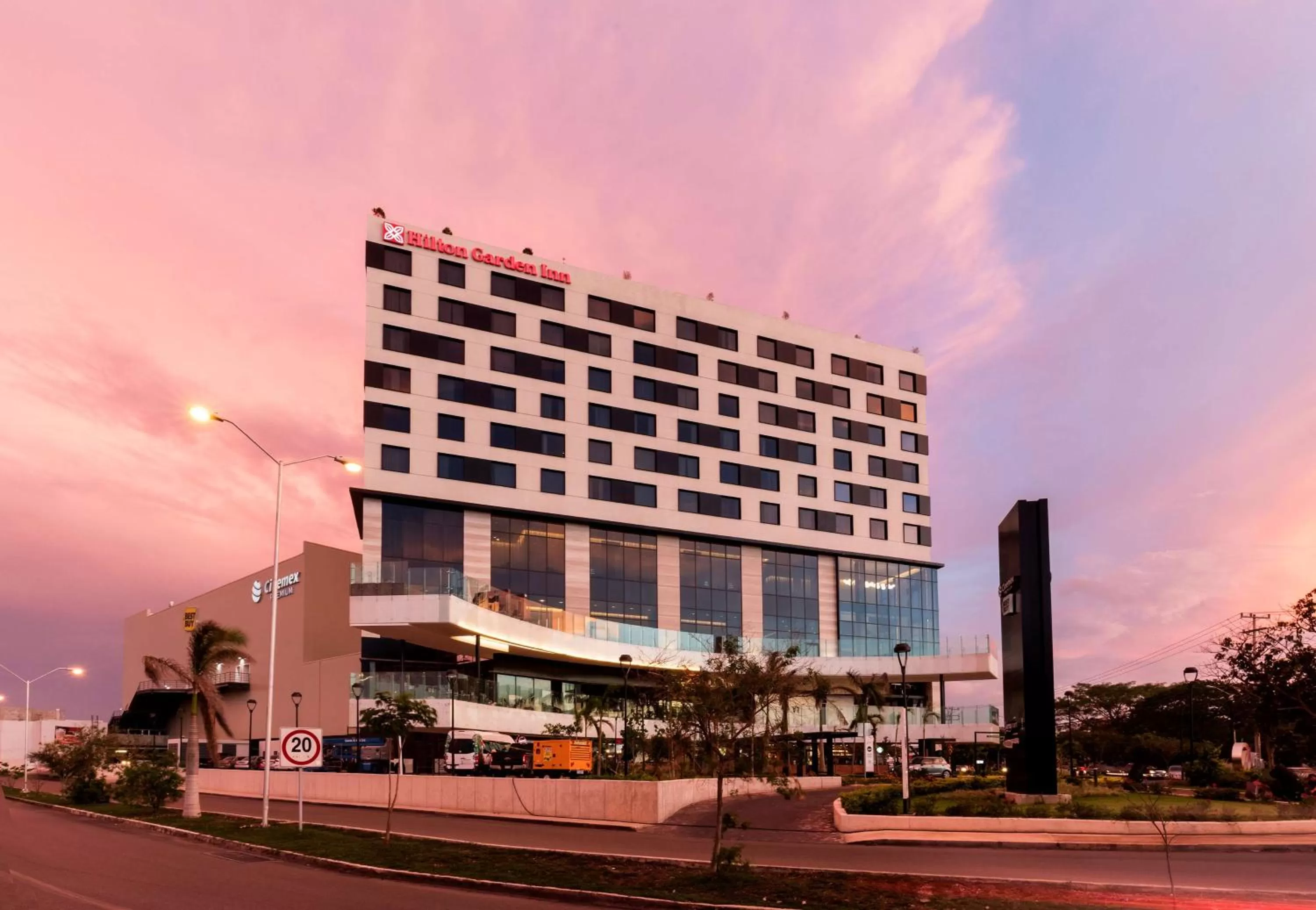 Property building in Hilton Garden Inn Merida