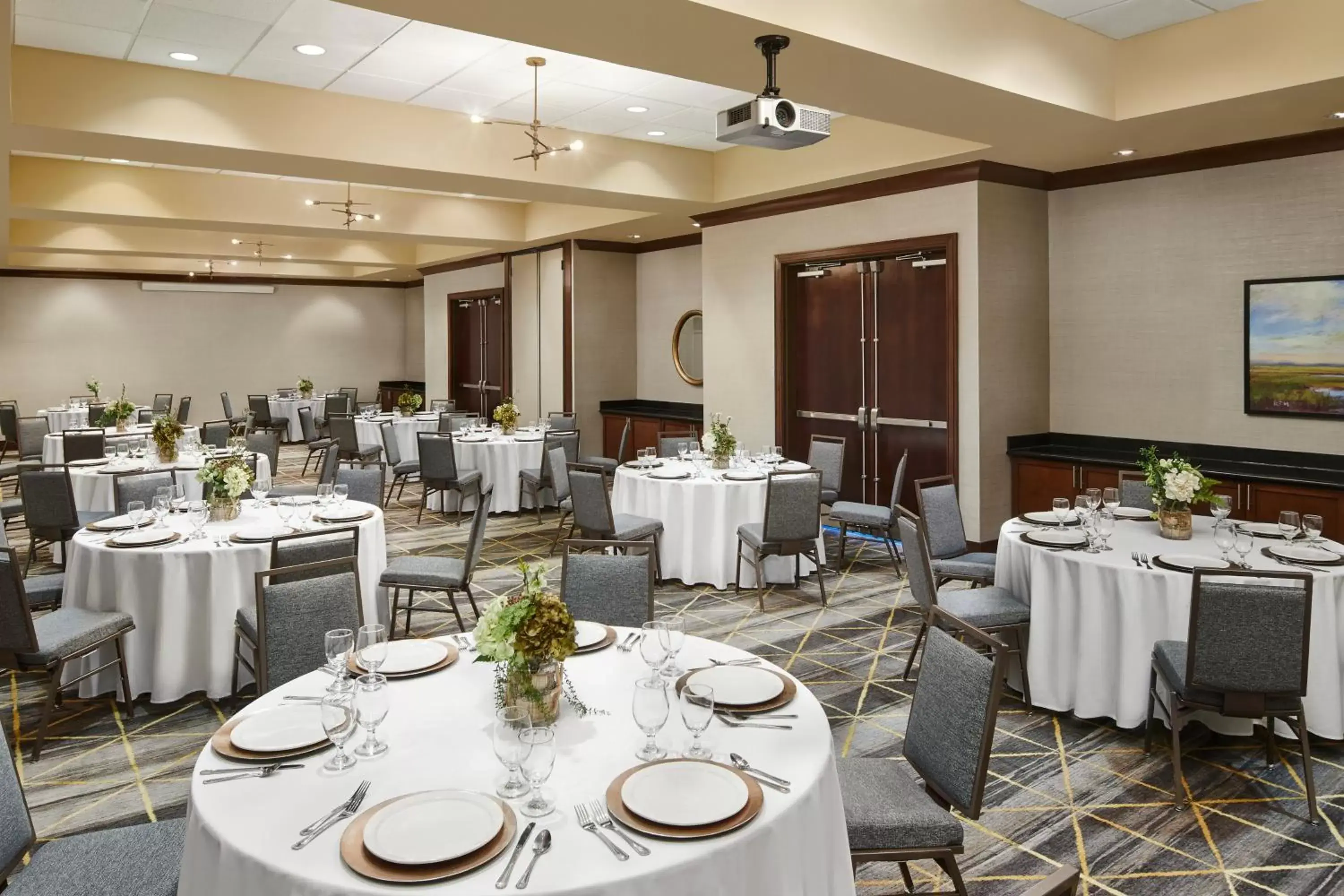 Banquet/Function facilities, Restaurant/Places to Eat in Holiday Inn - Gulfport-Airport, an IHG Hotel