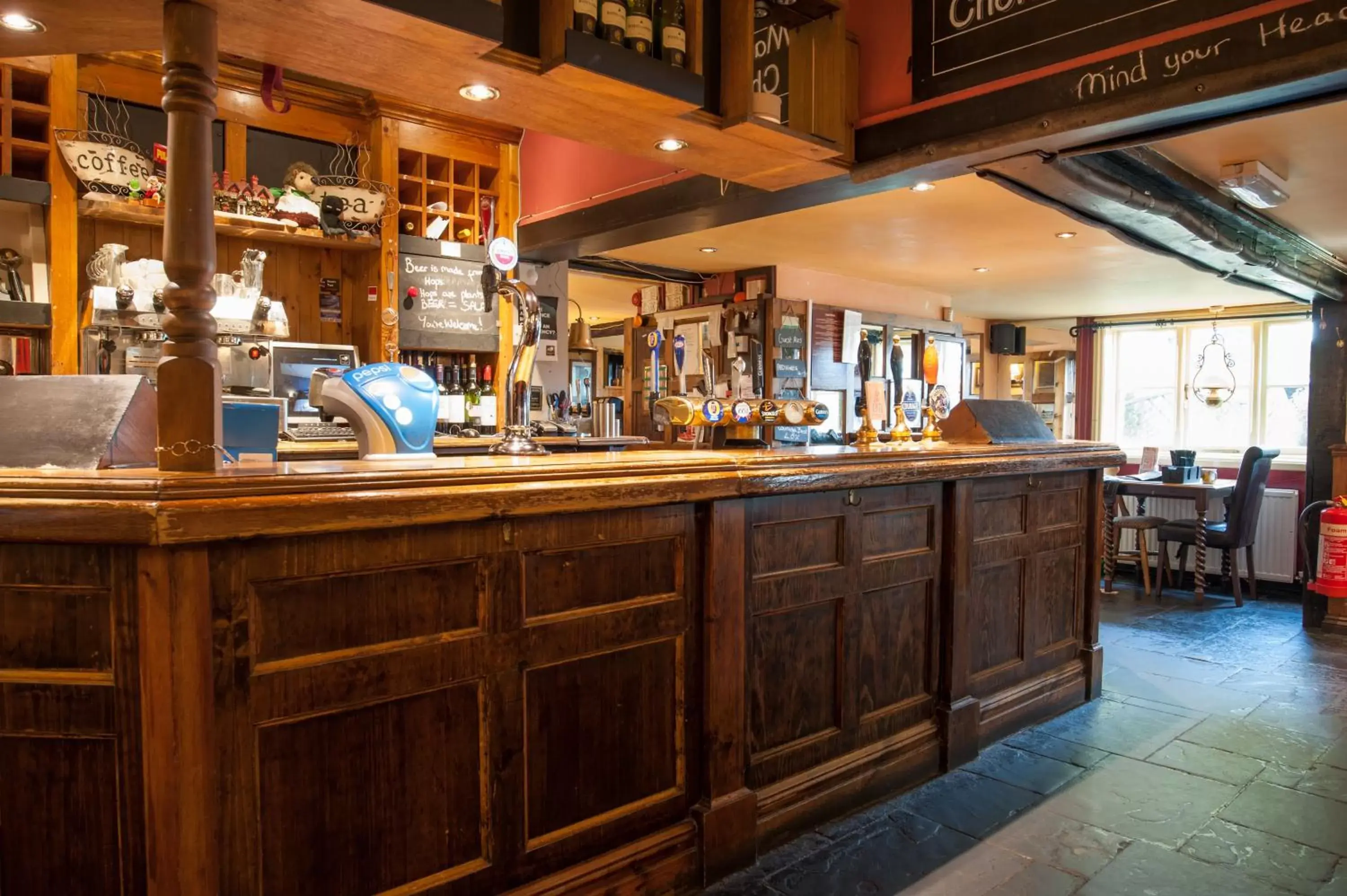 Lounge or bar, Lounge/Bar in Swan, Thatcham by Marston's Inns