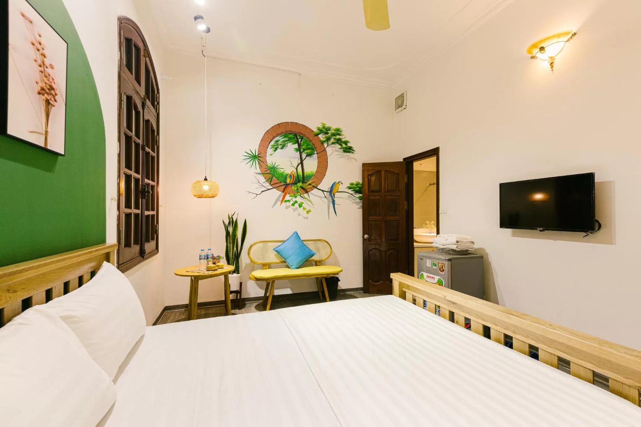 Photo of the whole room, Bed in Eden Westlake Hotel