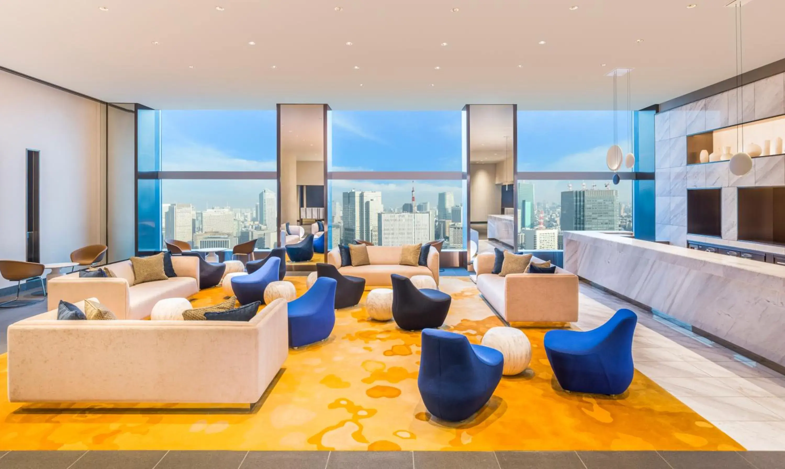 Lobby or reception, Lounge/Bar in The Prince Gallery Tokyo Kioicho, a Luxury Collection Hotel