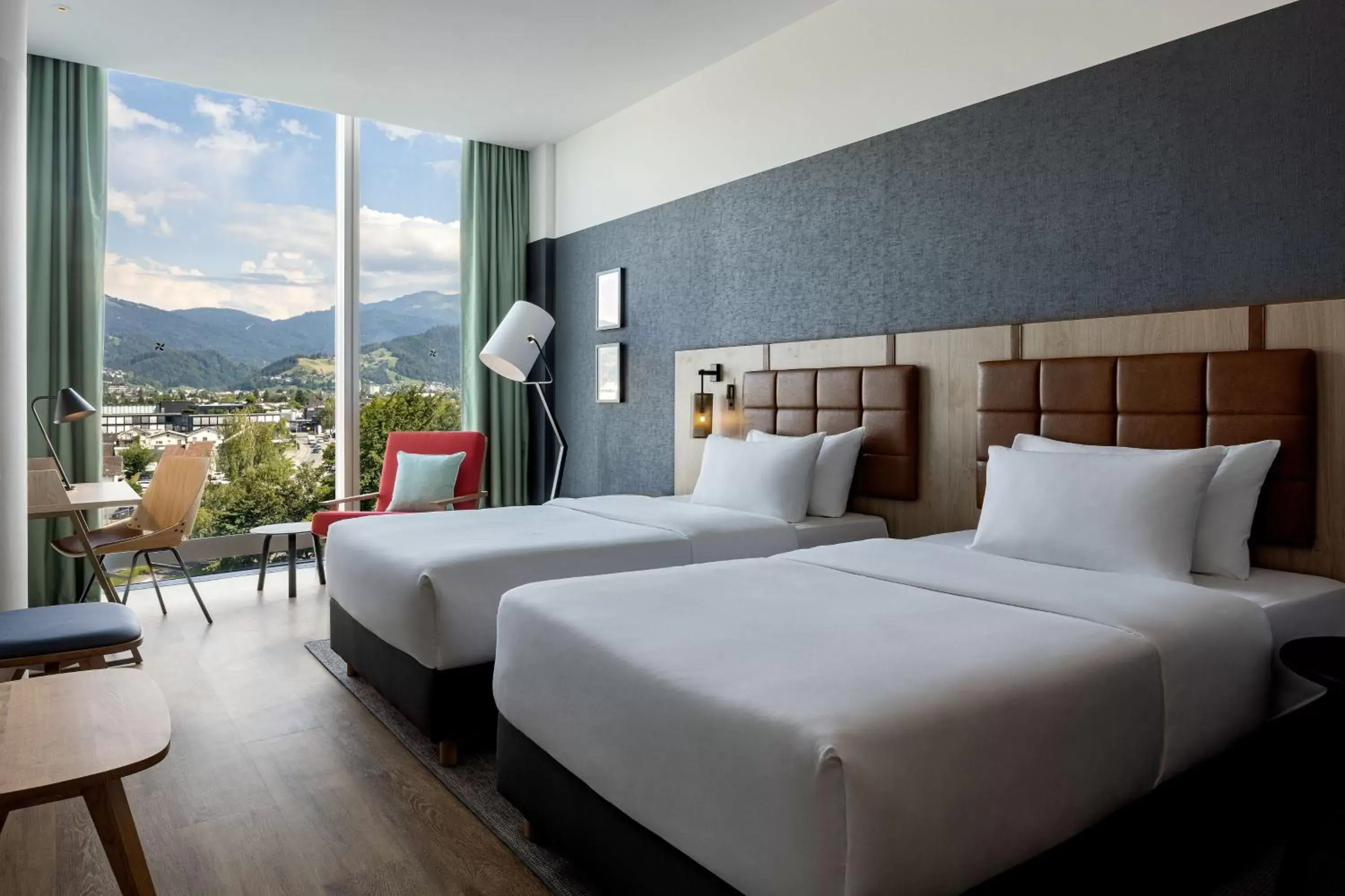 Photo of the whole room, Mountain View in Four Points by Sheraton Panoramahaus Dornbirn