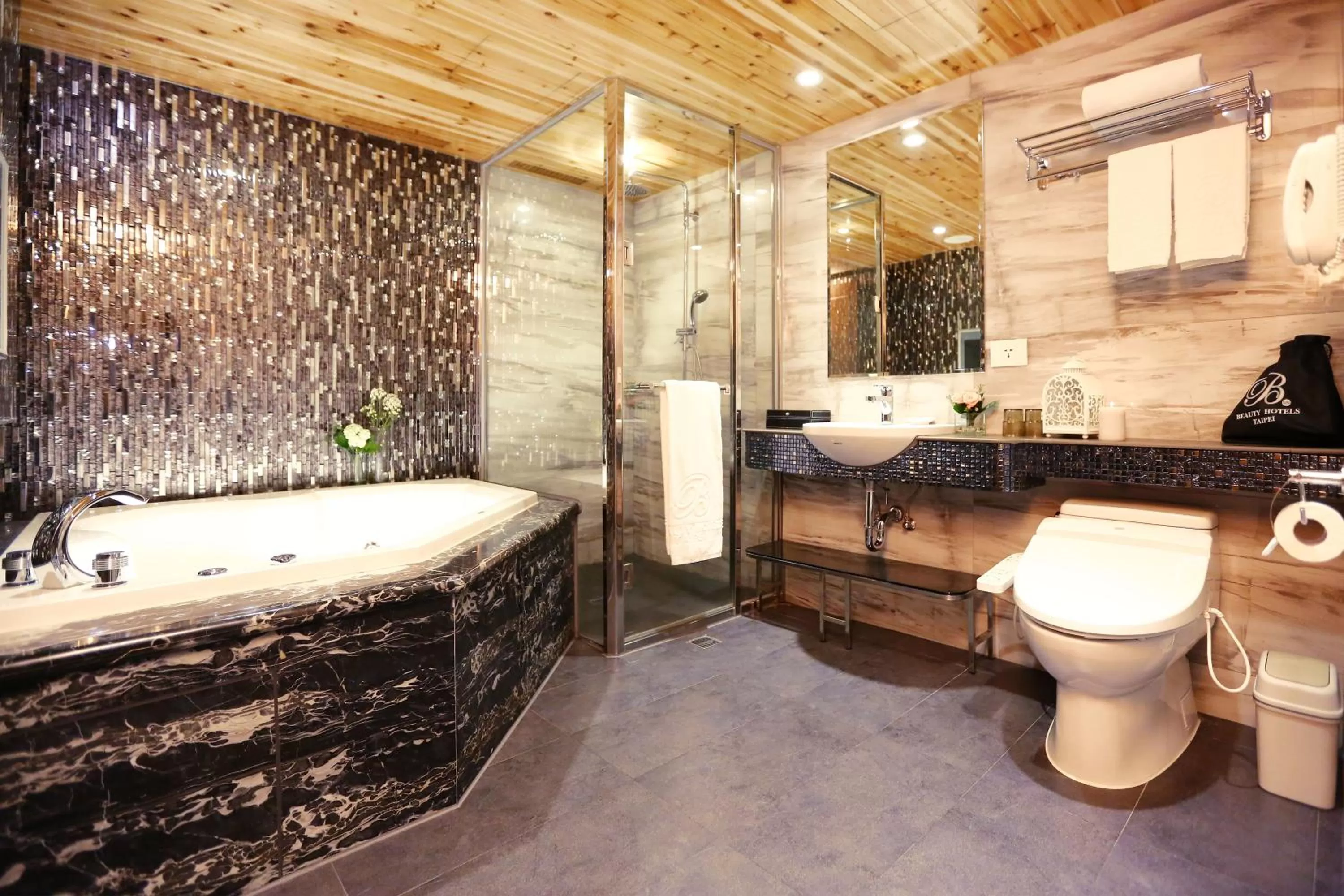 Bathroom in Beauty Hotels Taipei - Hotel Bchic