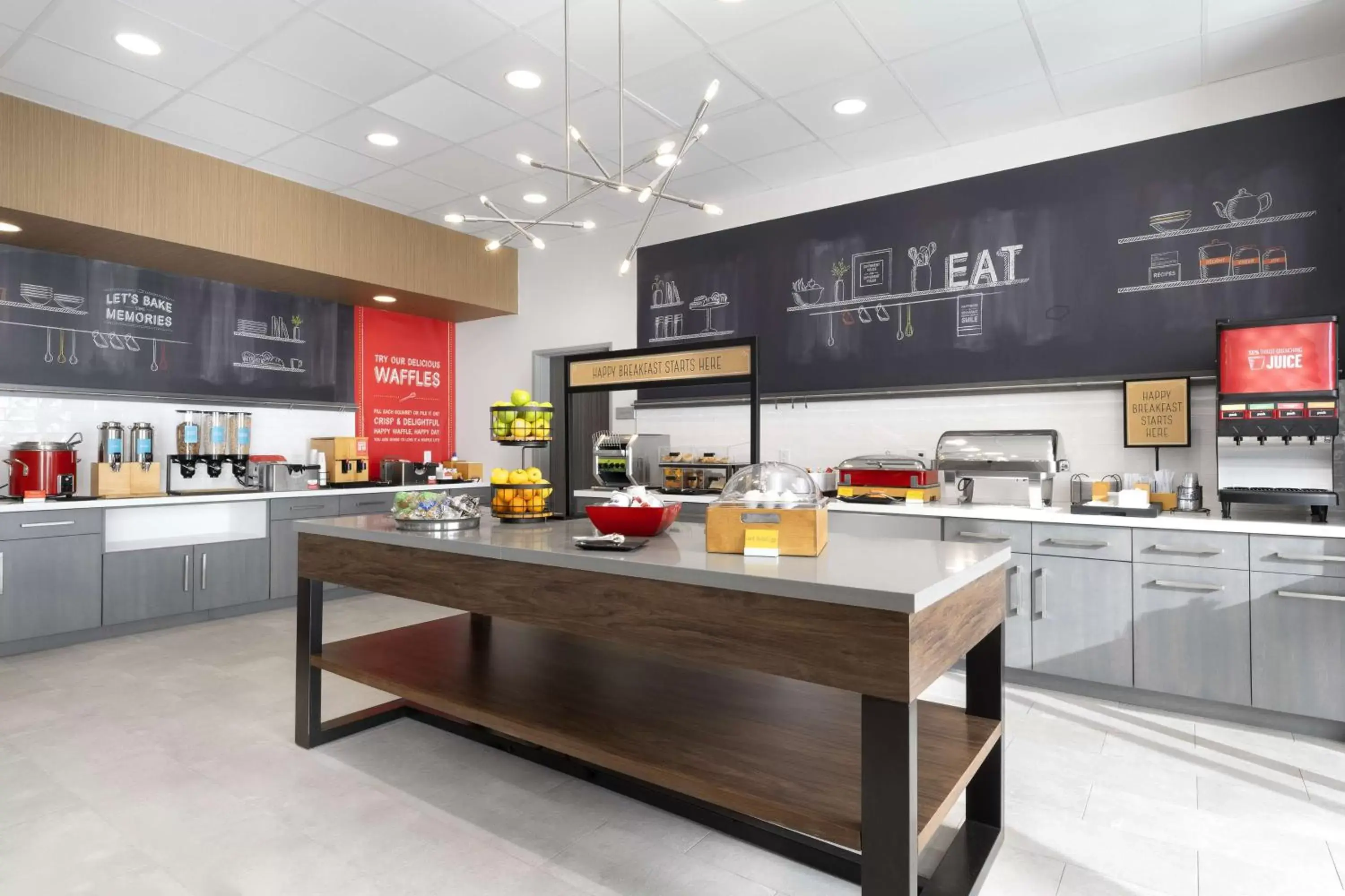 Breakfast in Hampton Inn & Suites St Charles Old Town Area, Mo Breakfast in Hampton Inn & Suites St Charles Old Town Area, Mo