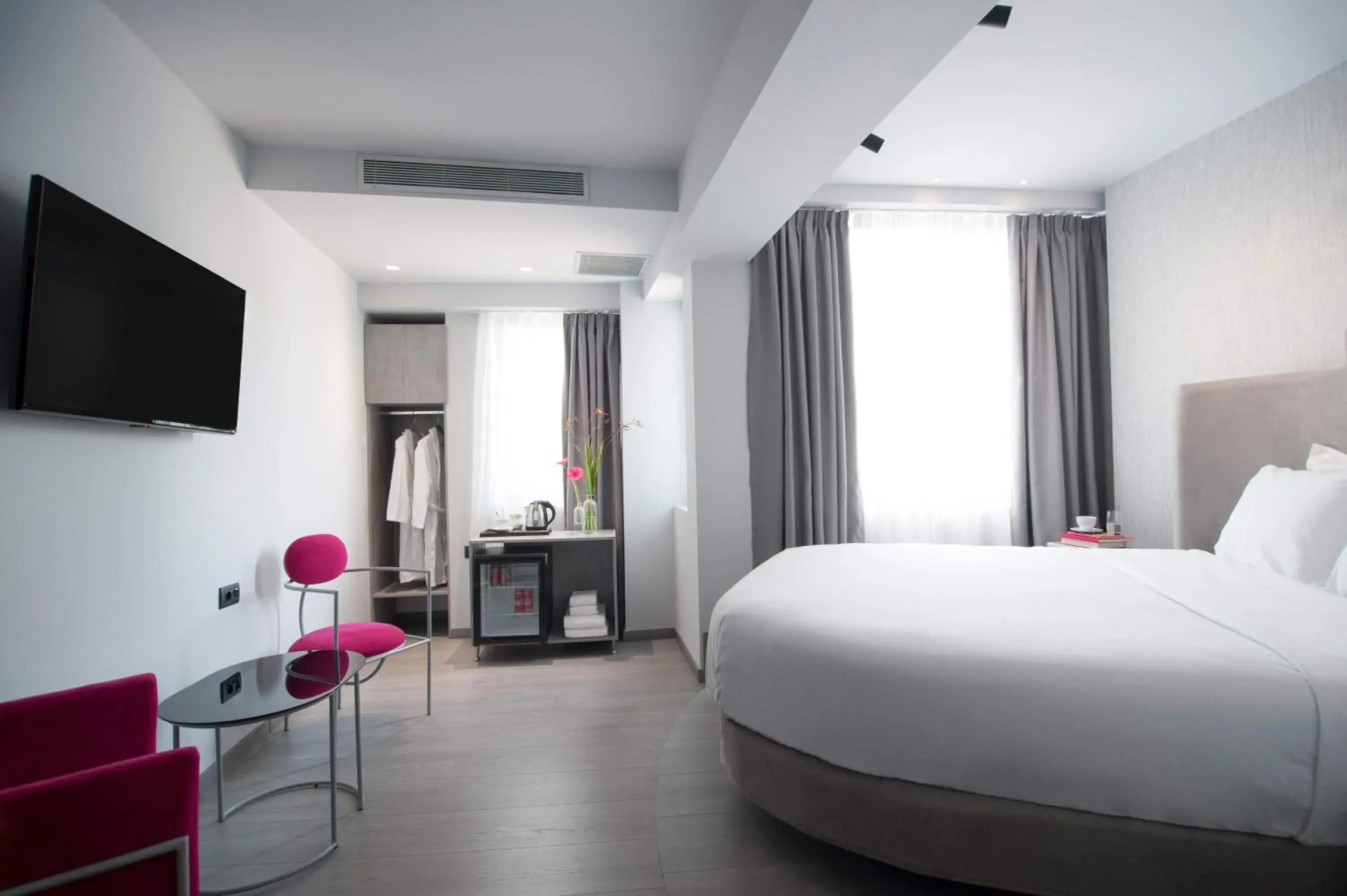 Bed in Athens Utopia Ermou Bed in Athens Utopia Ermou