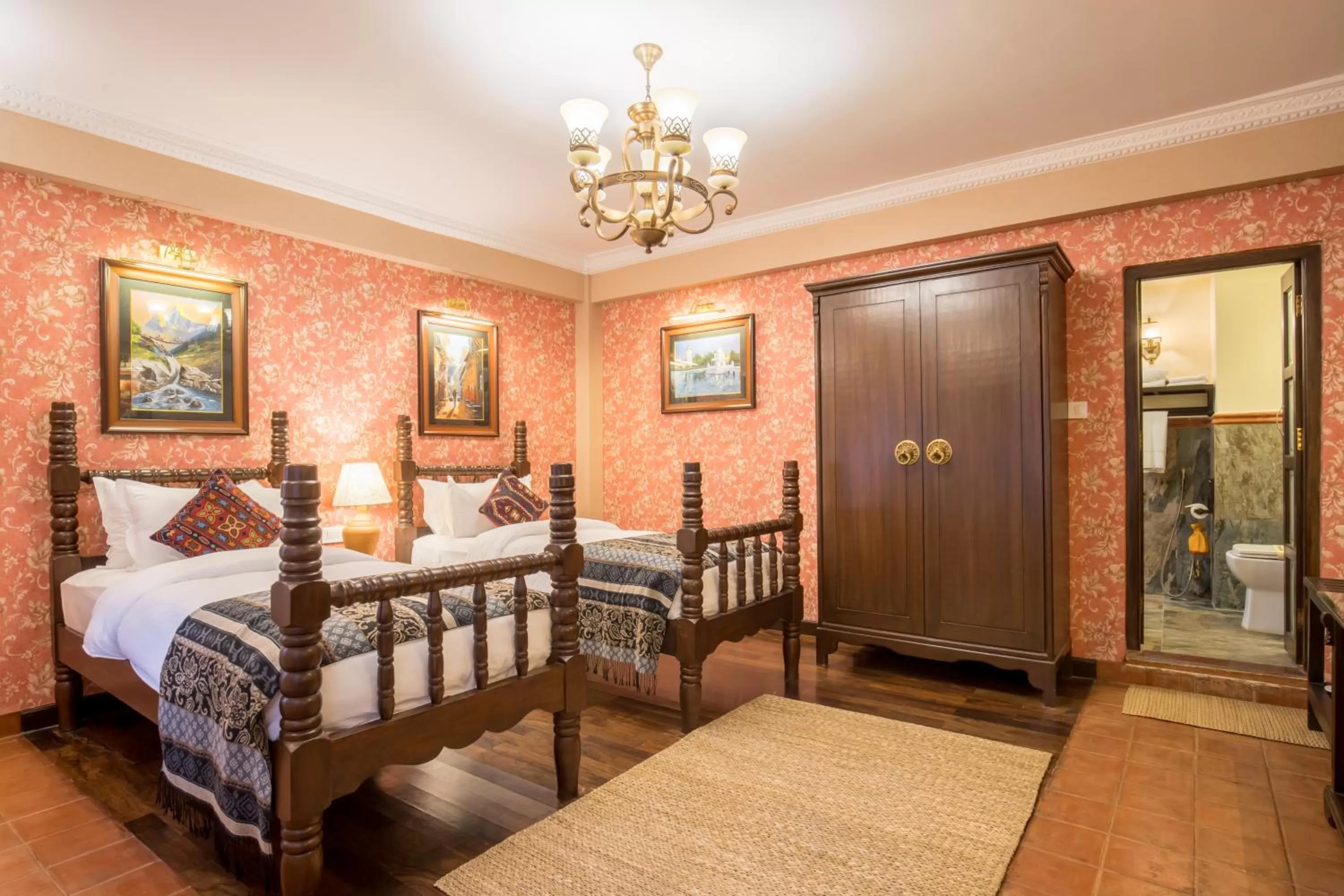 Toilet, Bed in Baber Mahal Vilas - The Heritage Hotel