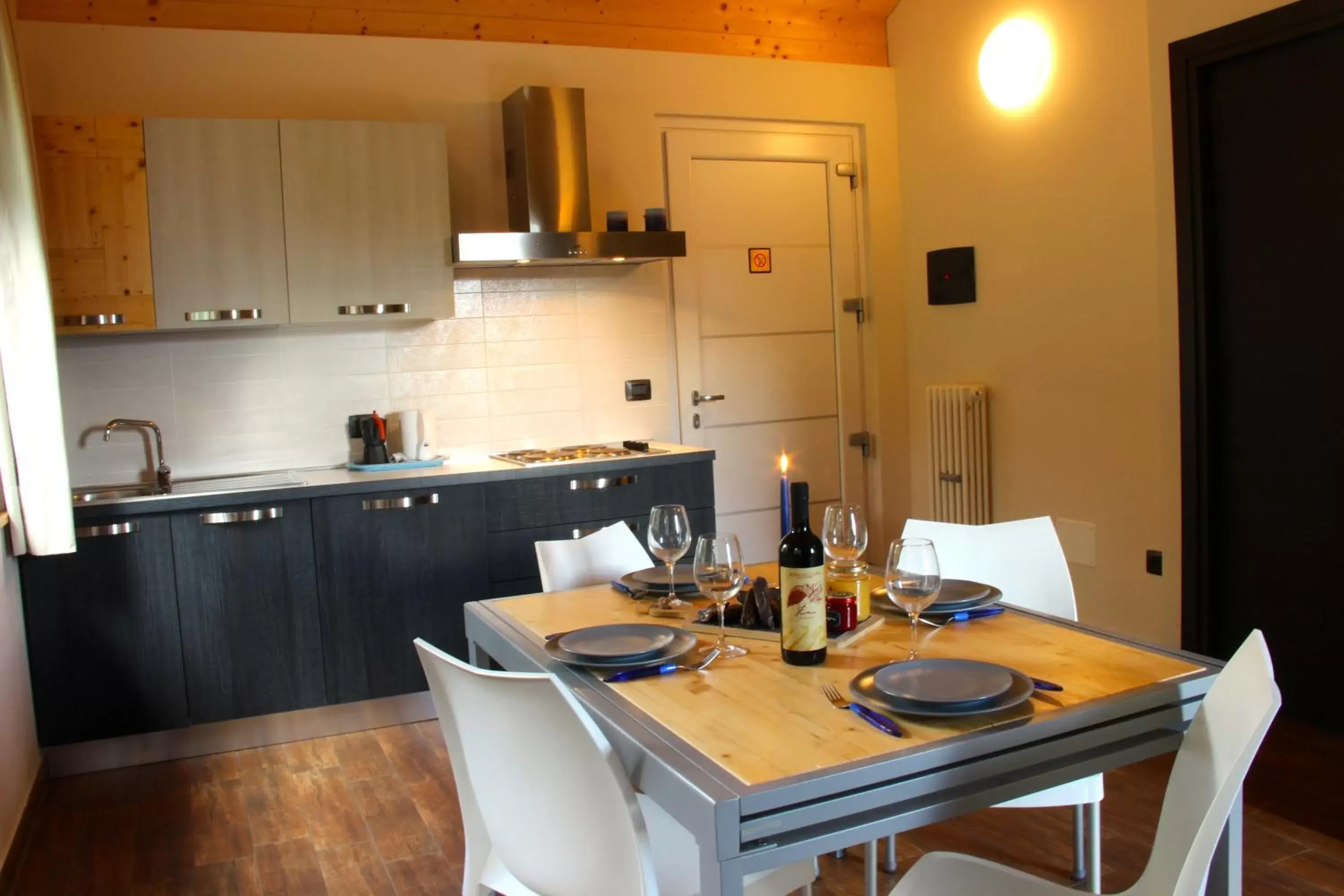 Kitchen or kitchenette, Dining Area in Case Appartamenti Vacanze Da Cien