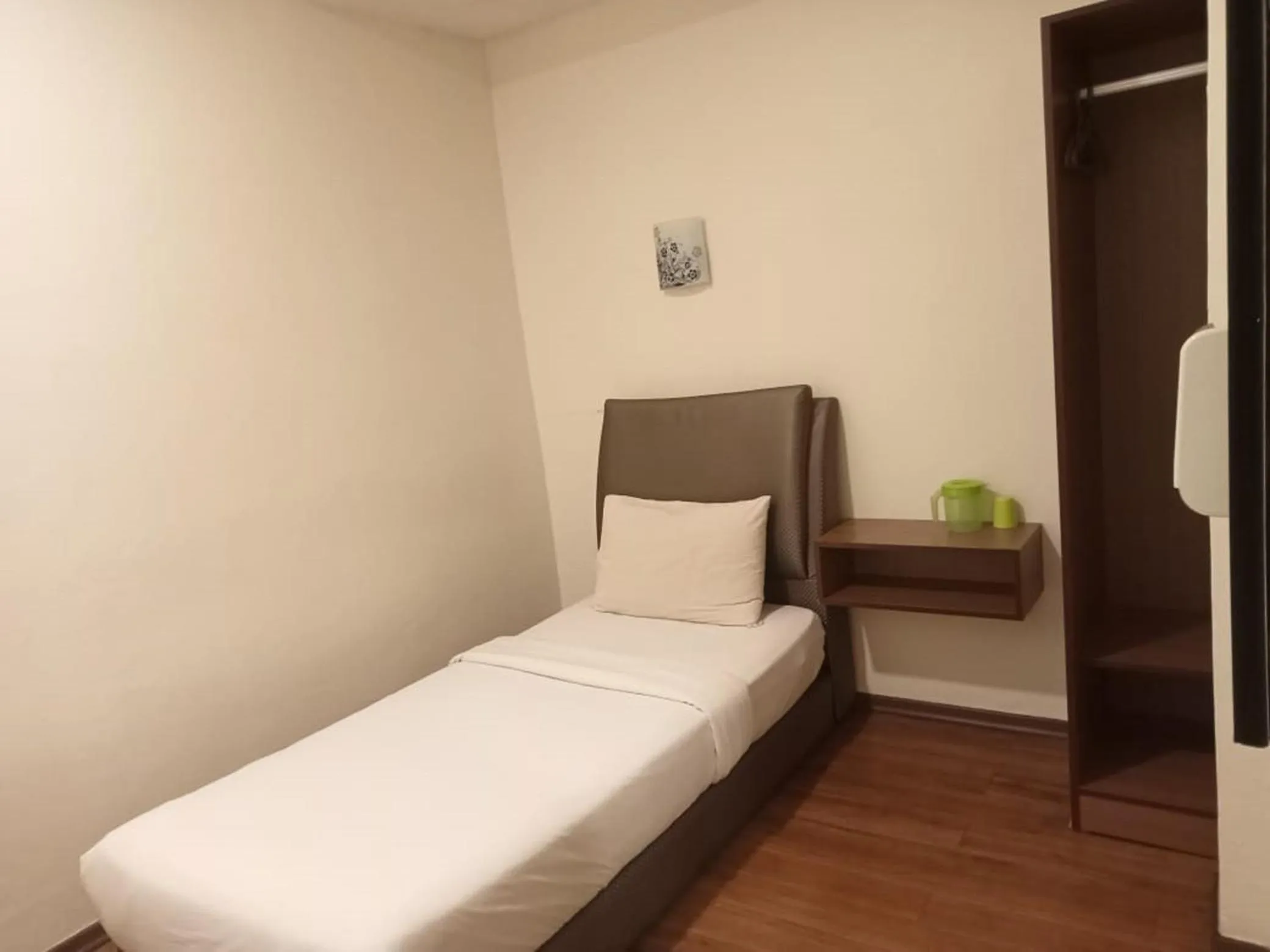 Photo of the whole room, Bed in I Harmony Hotel