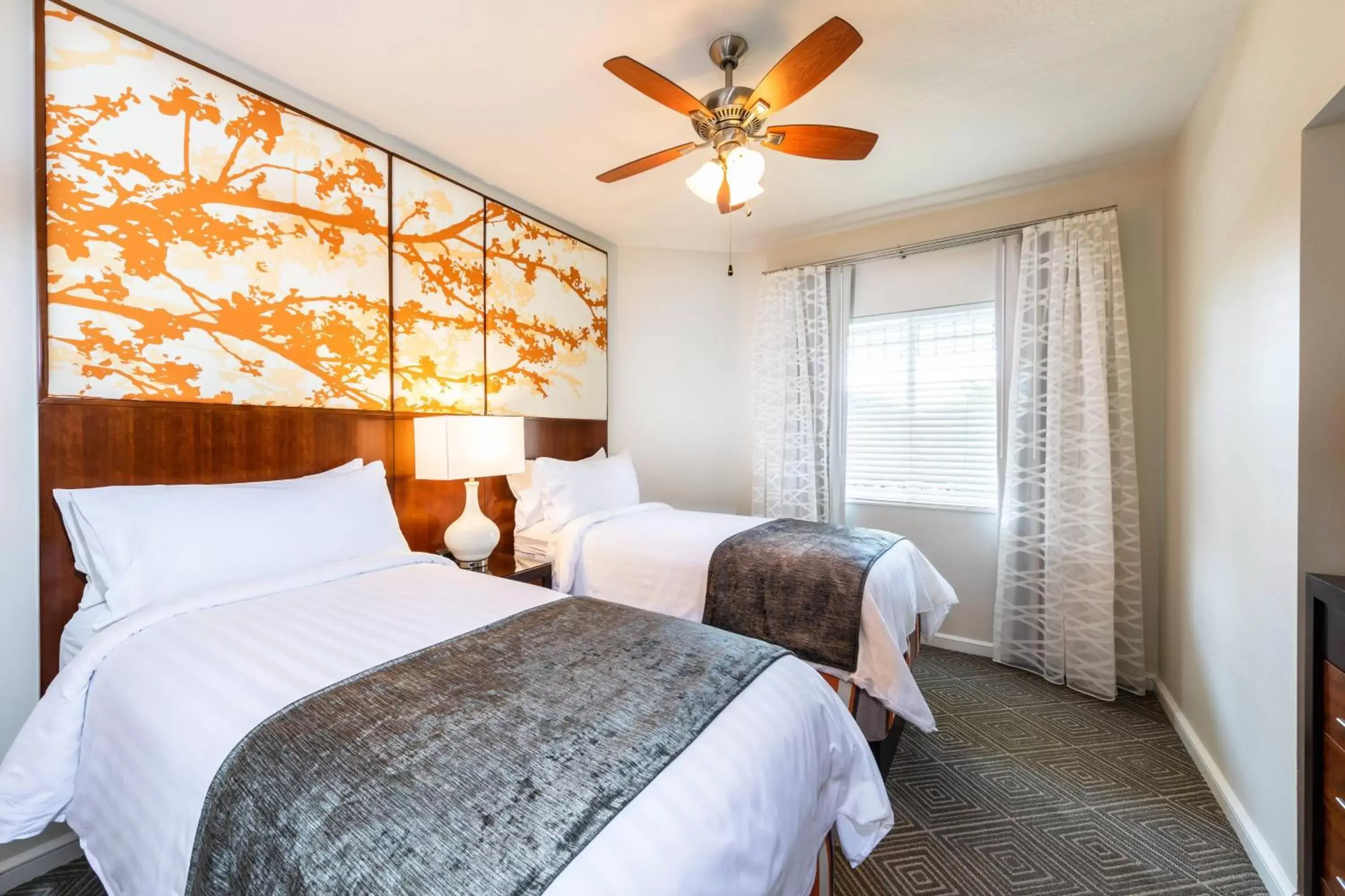 Bedroom, Bed in Marriott's Imperial Palms Villas