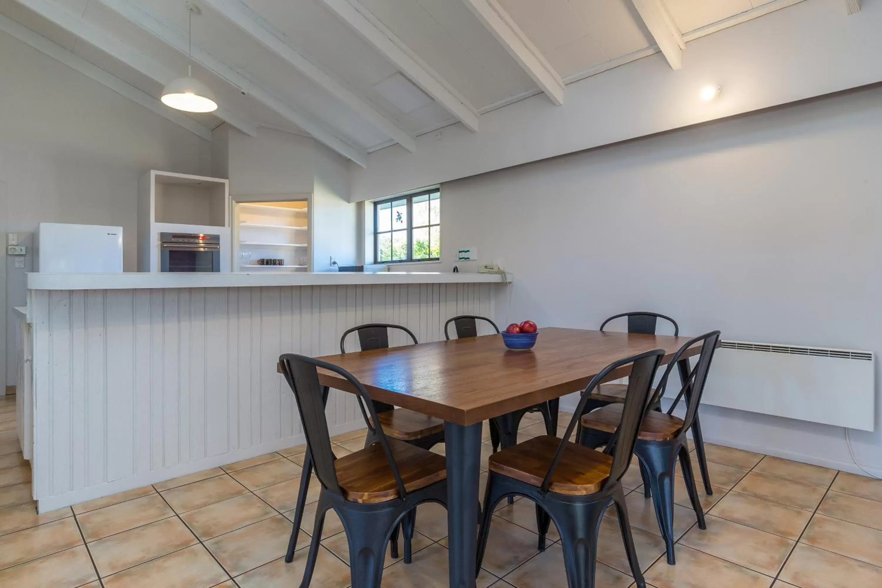 Dining Area in Cherylea Motel