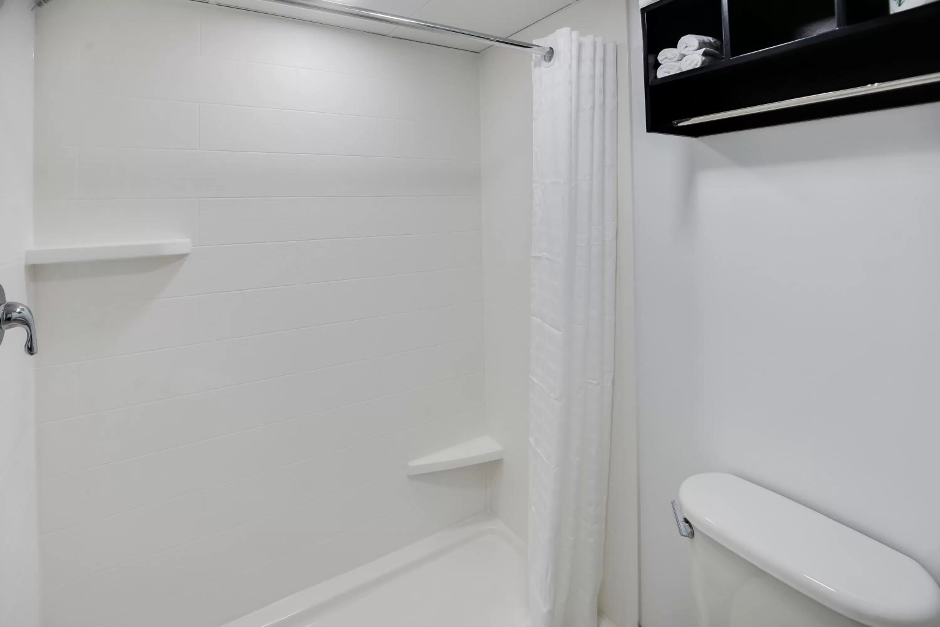 Bathroom in Blu Atlantic Hotel & Suites