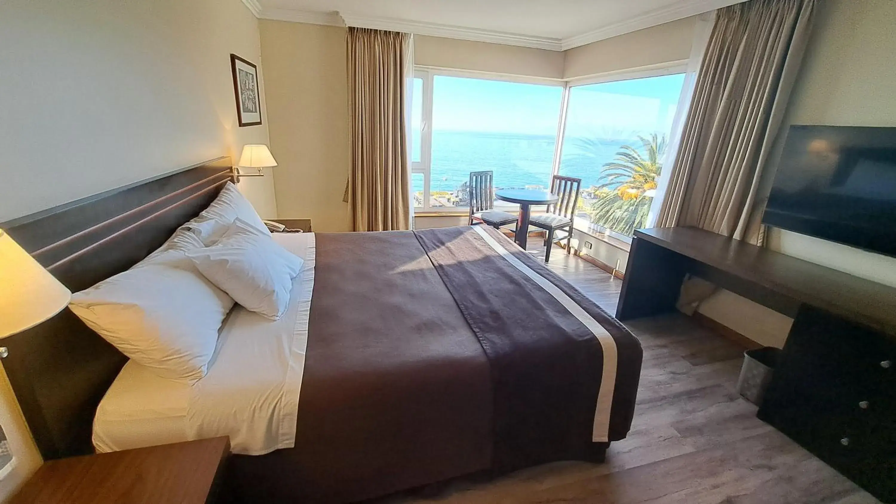 Bedroom in Hotel Diego de Almagro Valparaíso