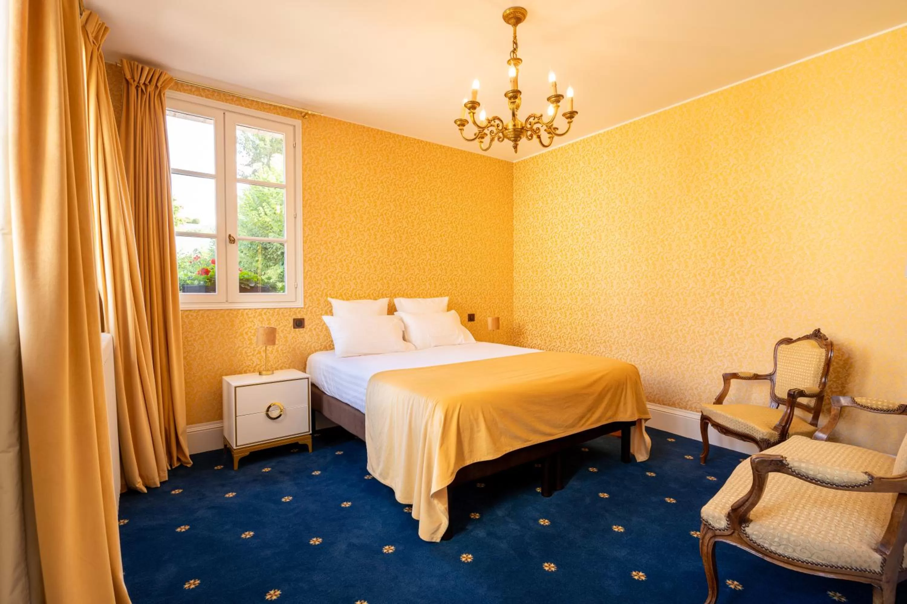 Bed in Le Manoir Saint Thomas