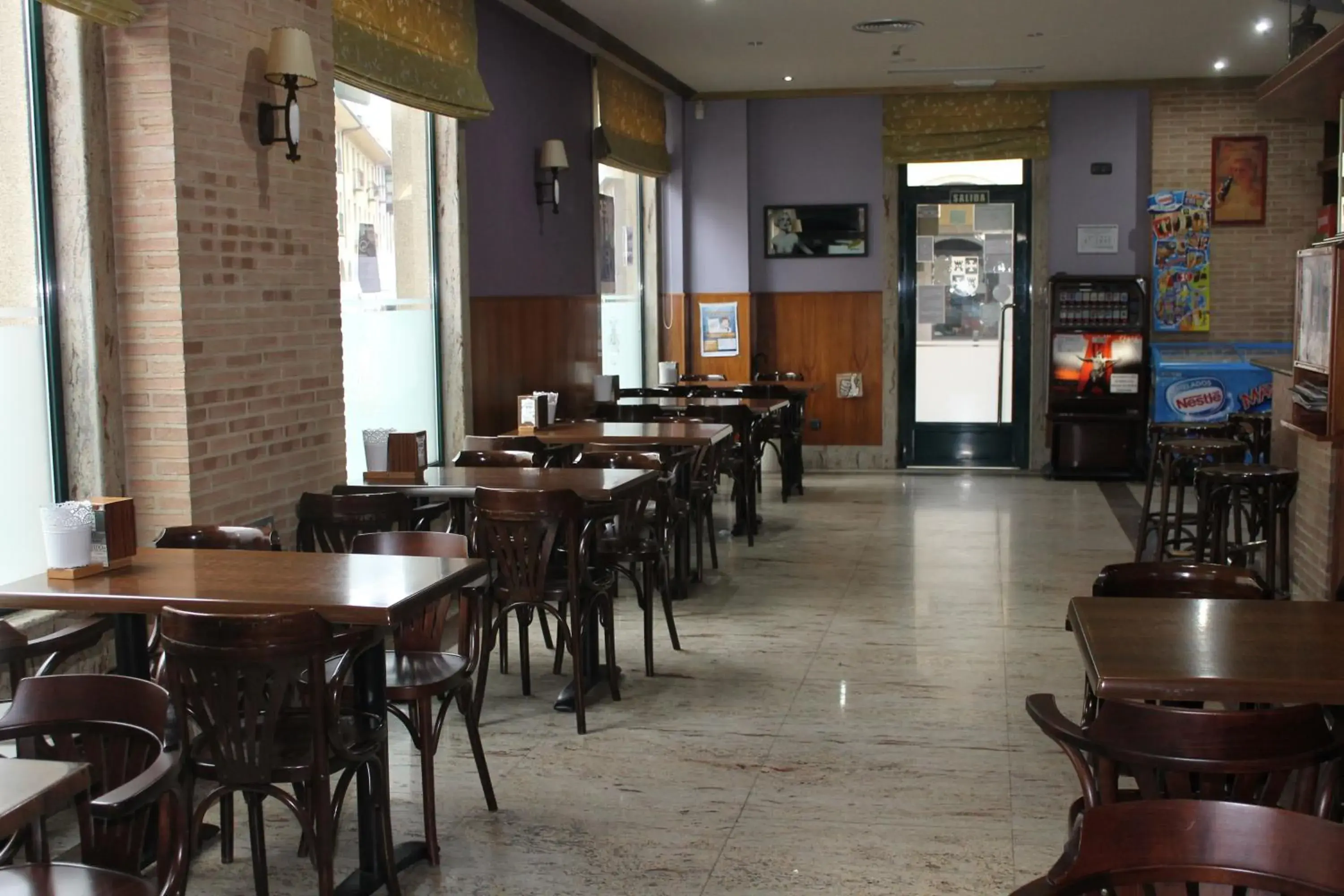 Lounge or bar in Hotel El Castillo Lounge or bar in Hotel El Castillo