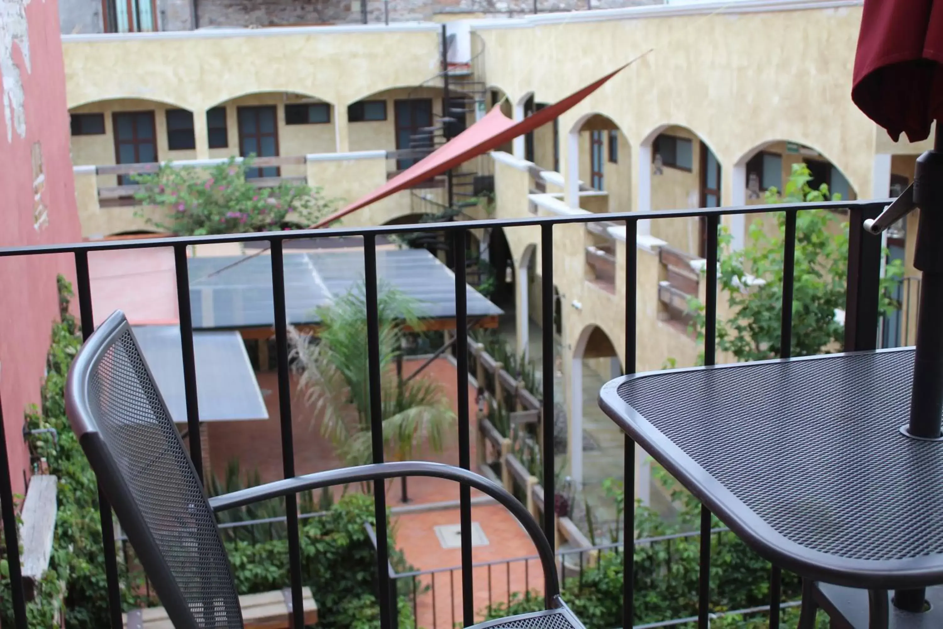 Natural landscape, Balcony/Terrace in Hotel el Descanso Barrio del Artista