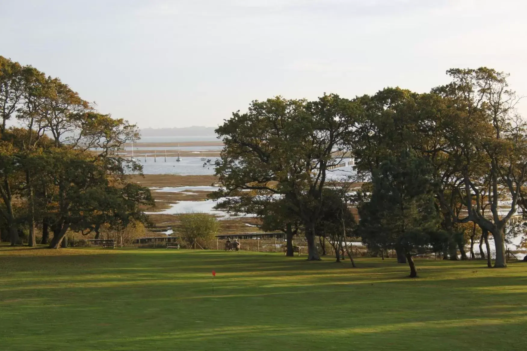 Natural landscape, Golf in Macdonald Elmers Court Resort