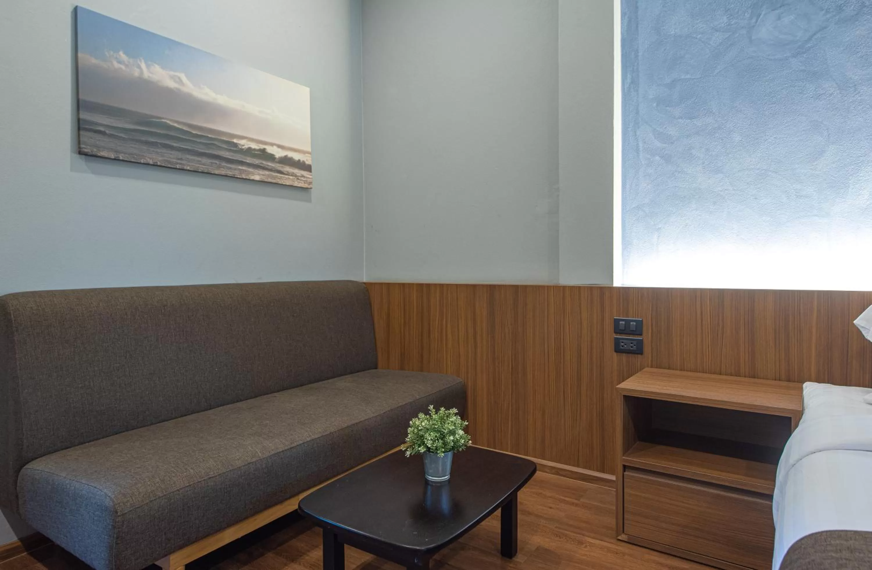 Seating area, Bed in Tarnsiri Boutique Resort