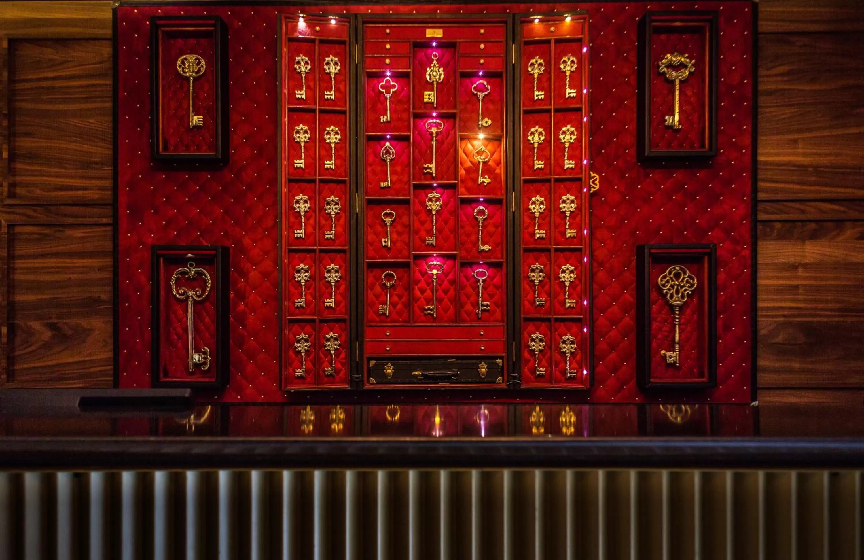 Lobby or reception in The Wild Oscar