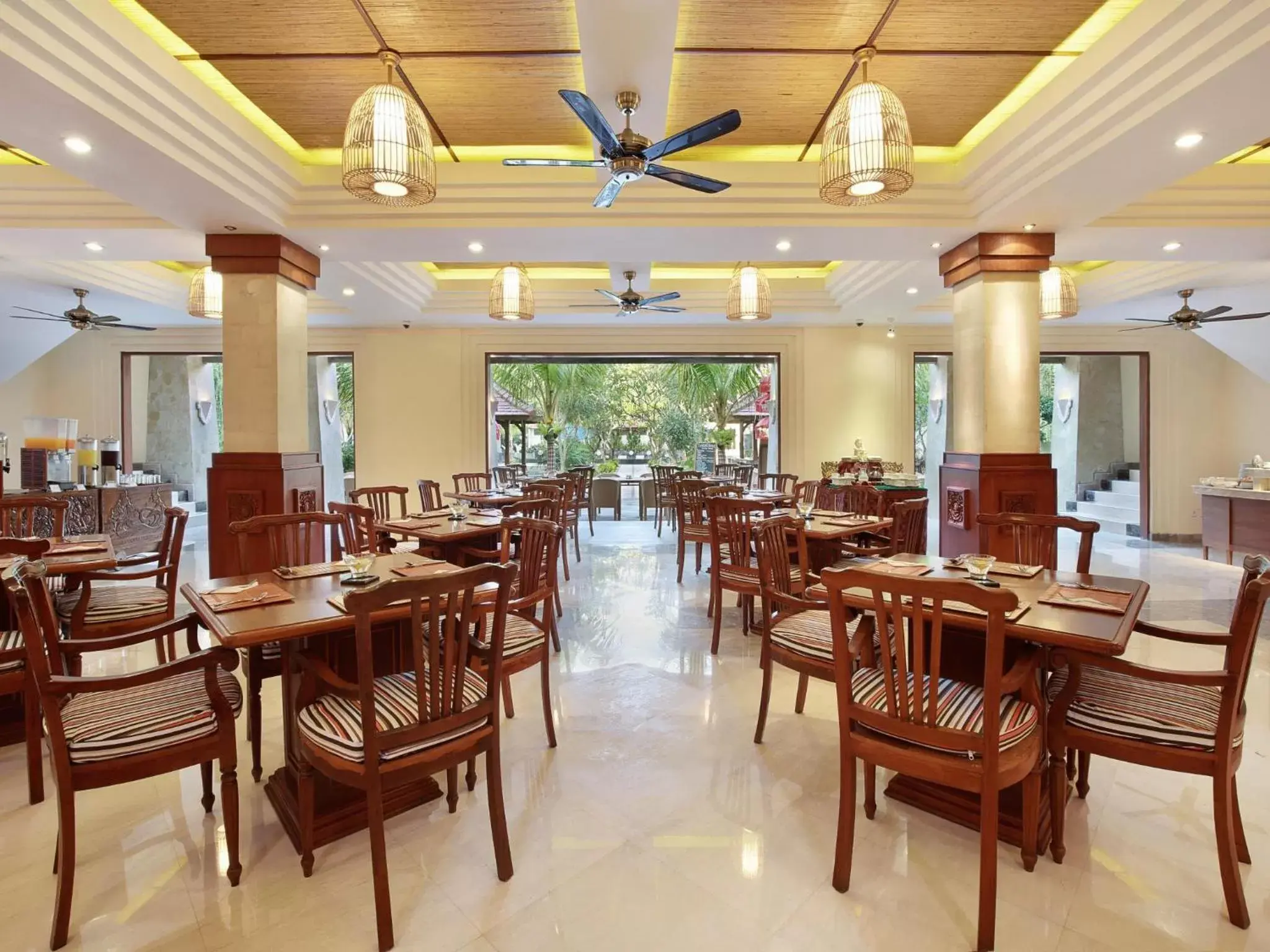 Restaurant/Places to Eat in The Grand Bali Nusa Dua