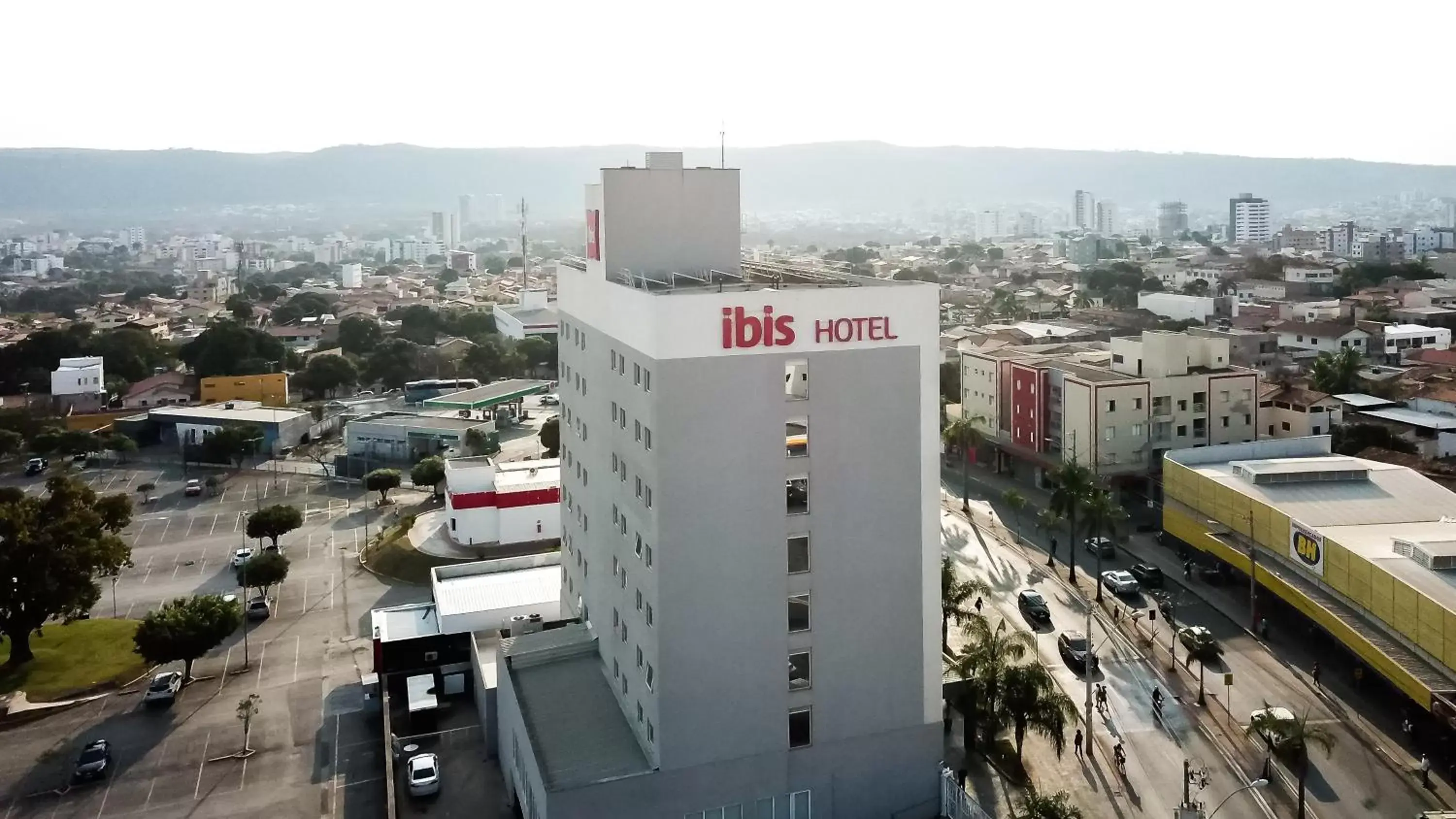 Neighbourhood, City View in ibis Montes Claros Shopping