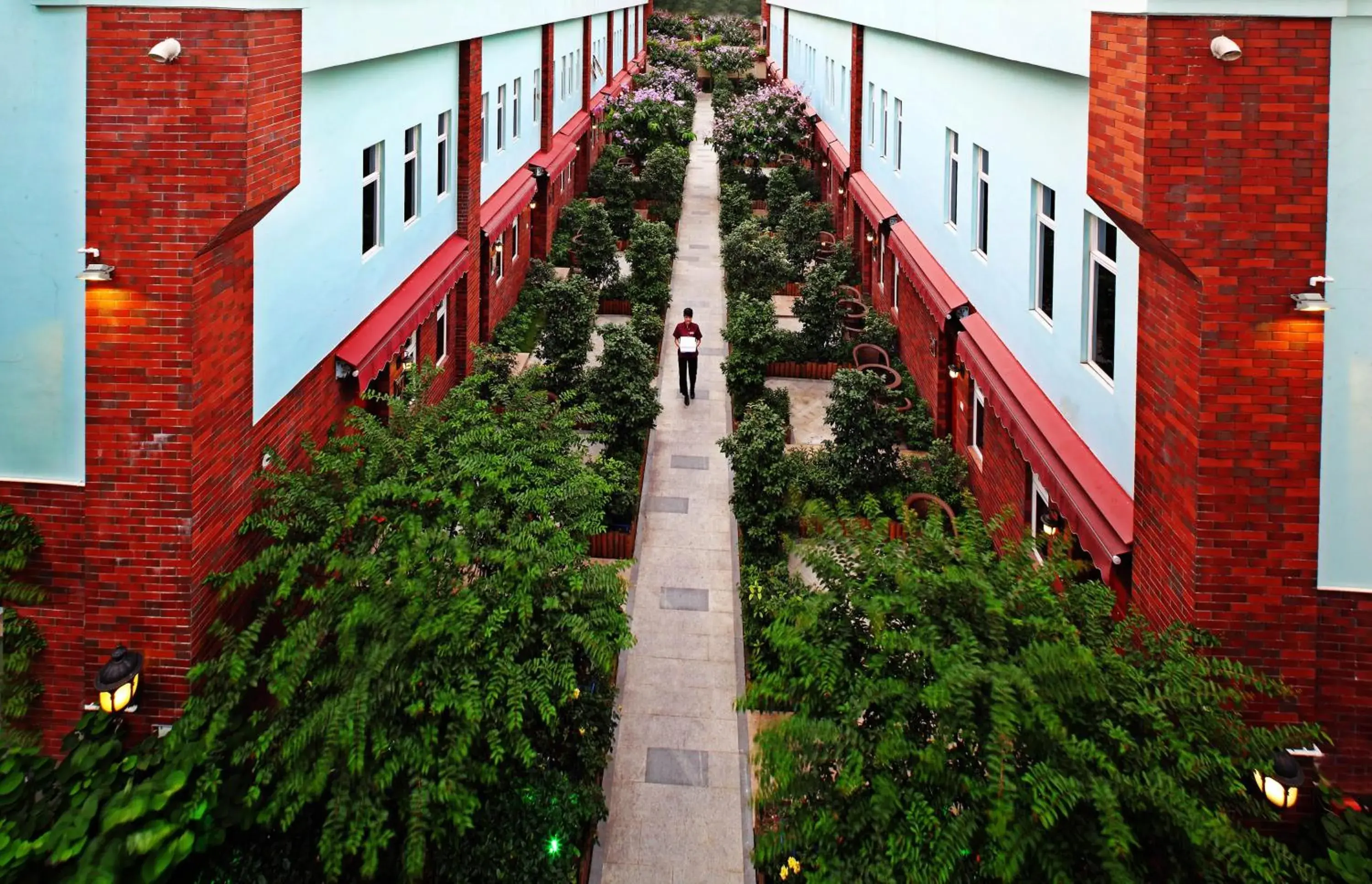 Garden view in Guangzhou The Royal Garden Hotel Garden view in Guangzhou The Royal Garden Hotel