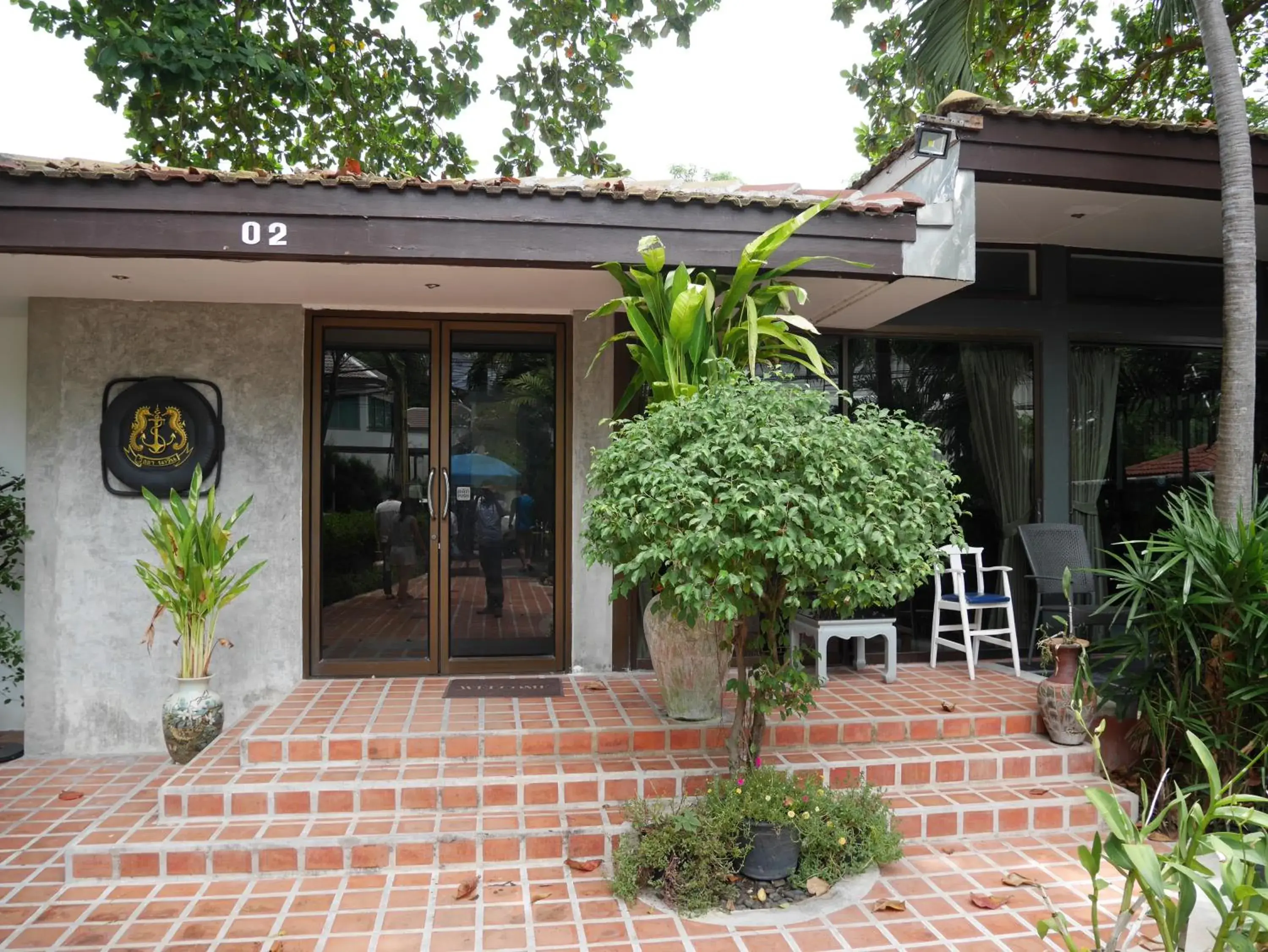 Facade/entrance in Villa Navin