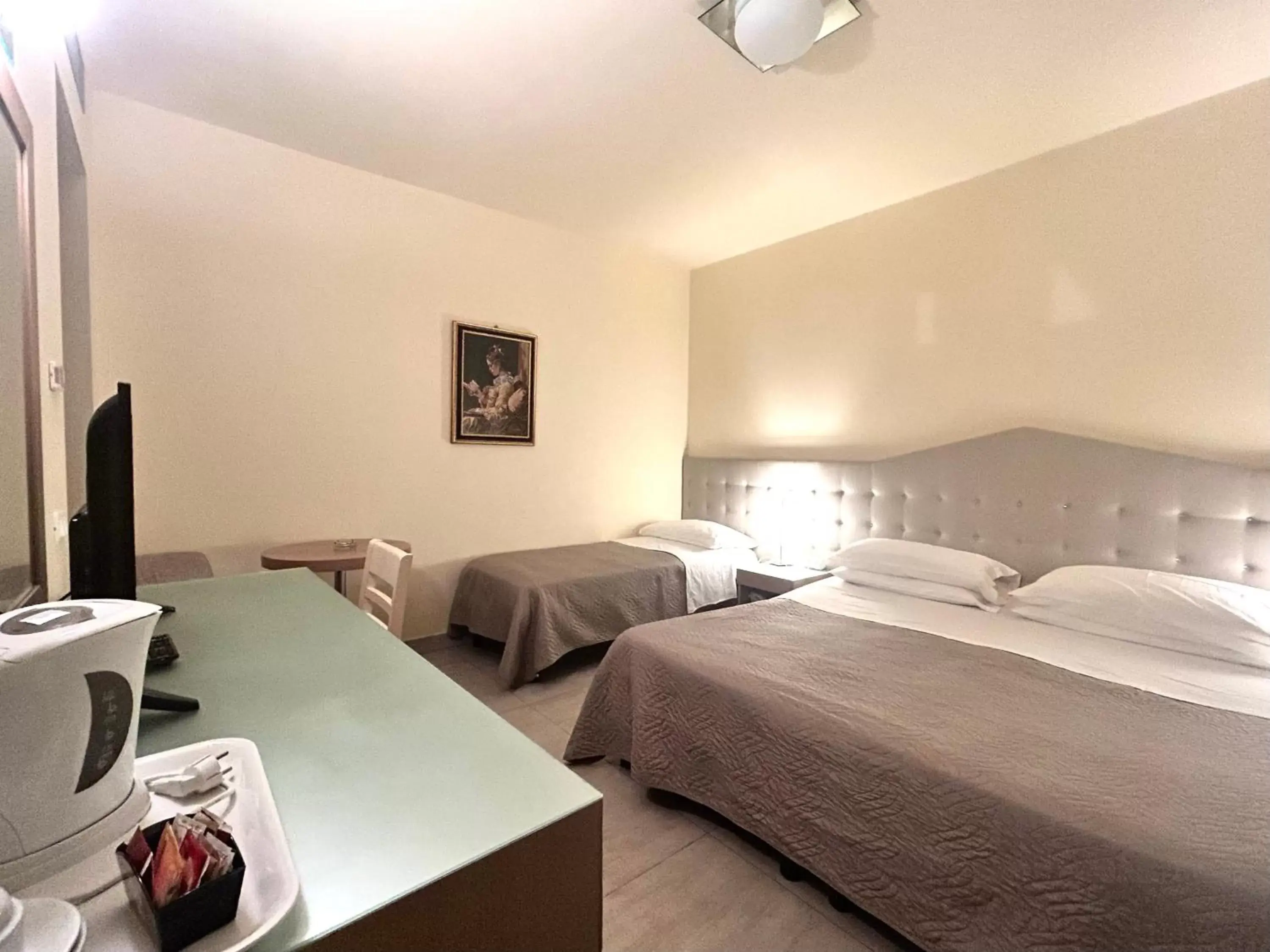 Property building, Bed in Hotel Adria