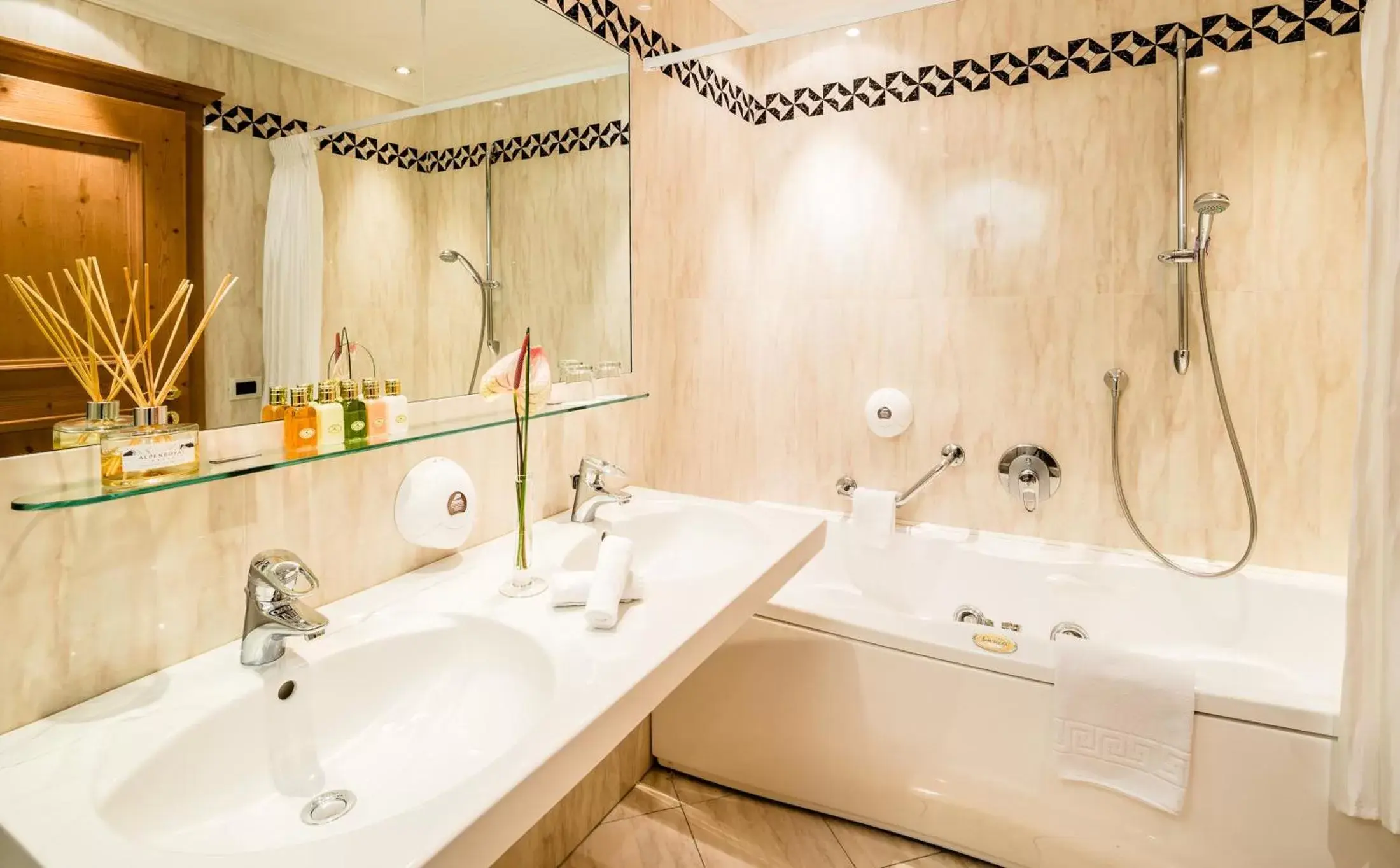 Bathroom in Hotel Alpenroyal - The Leading Hotels of the World