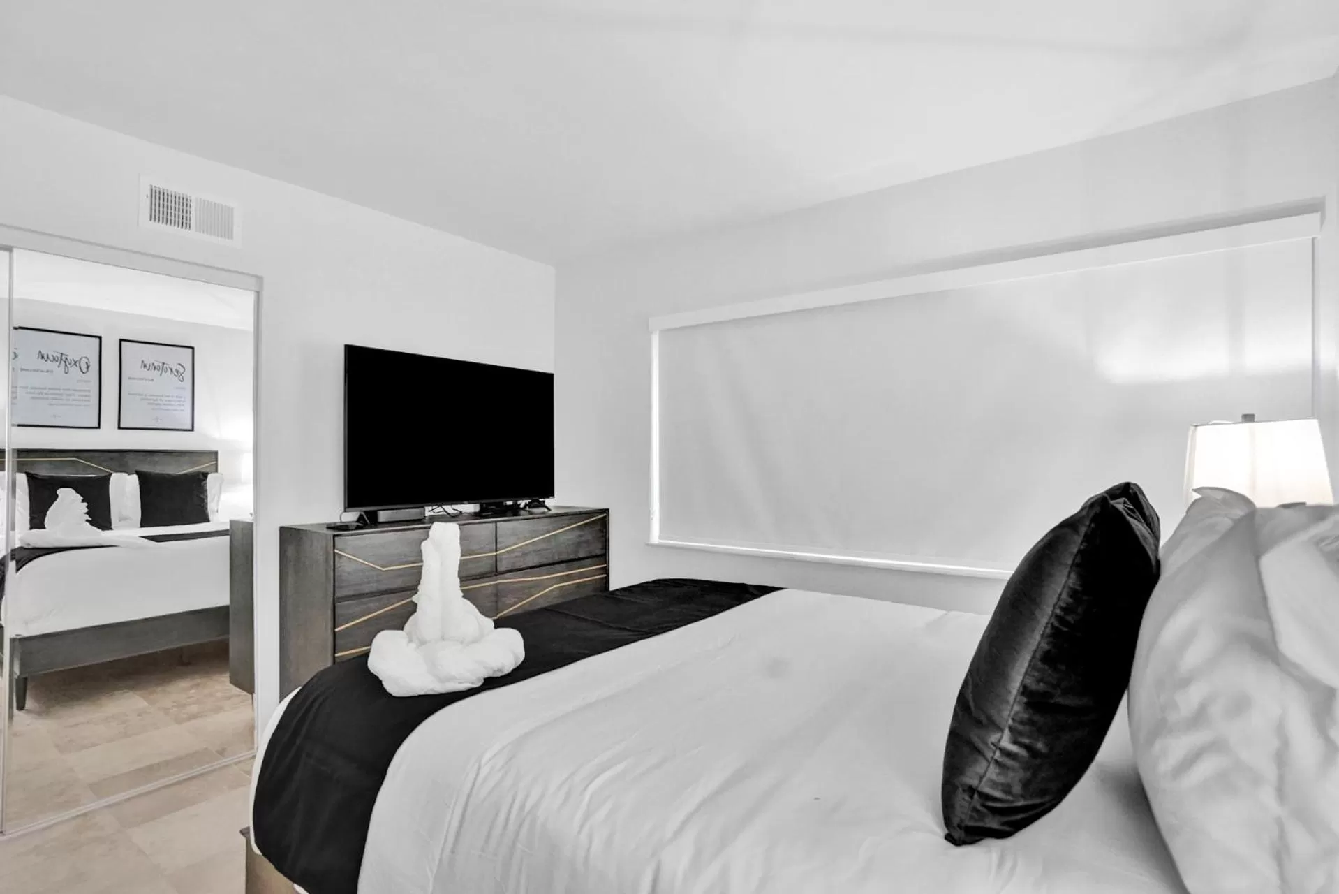 Other, Bed in RA suites