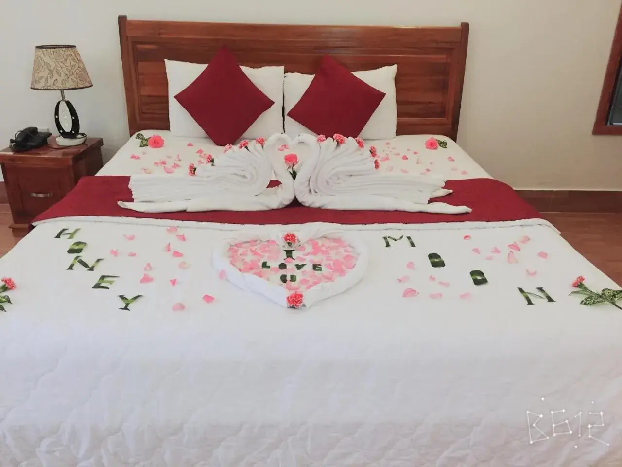 Decorative detail, Bed in Ngoc Viet Bungalow Decorative detail, Bed in Ngoc Viet Bungalow