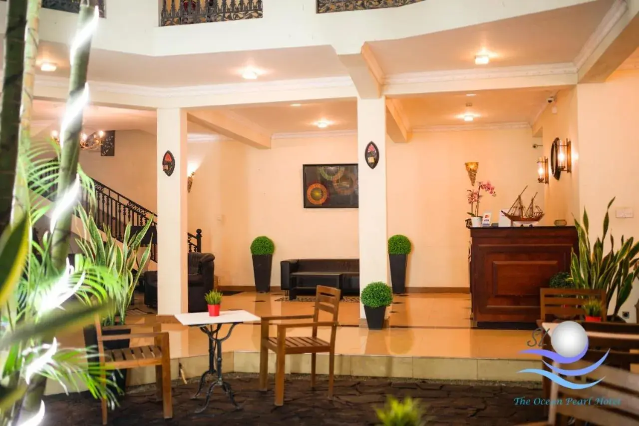 Property building, Lobby/Reception in The Ocean Pearl Hotel Negombo