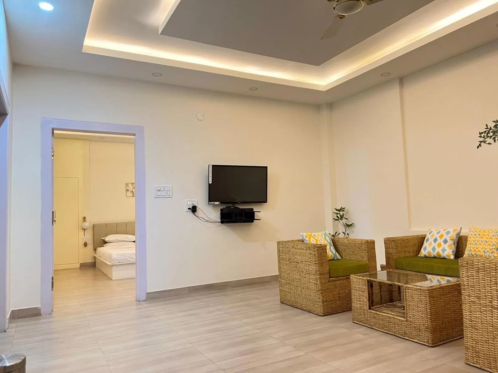 Living room, TV/Entertainment Center in CITRINE HOTEL