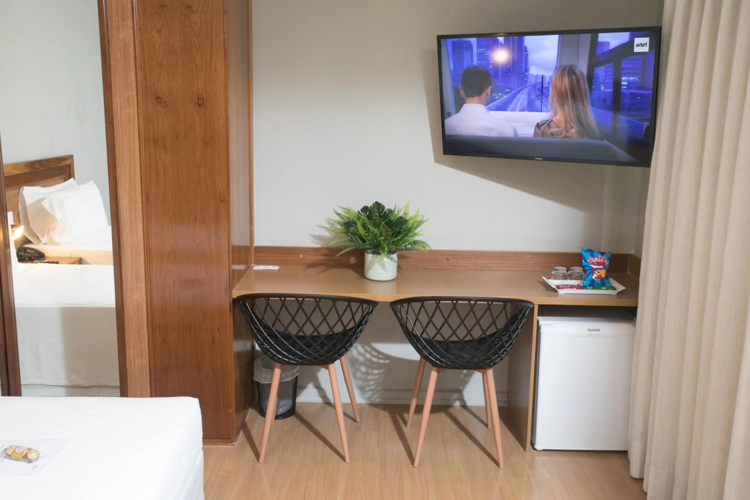 Bedroom in Regency Park Hotel