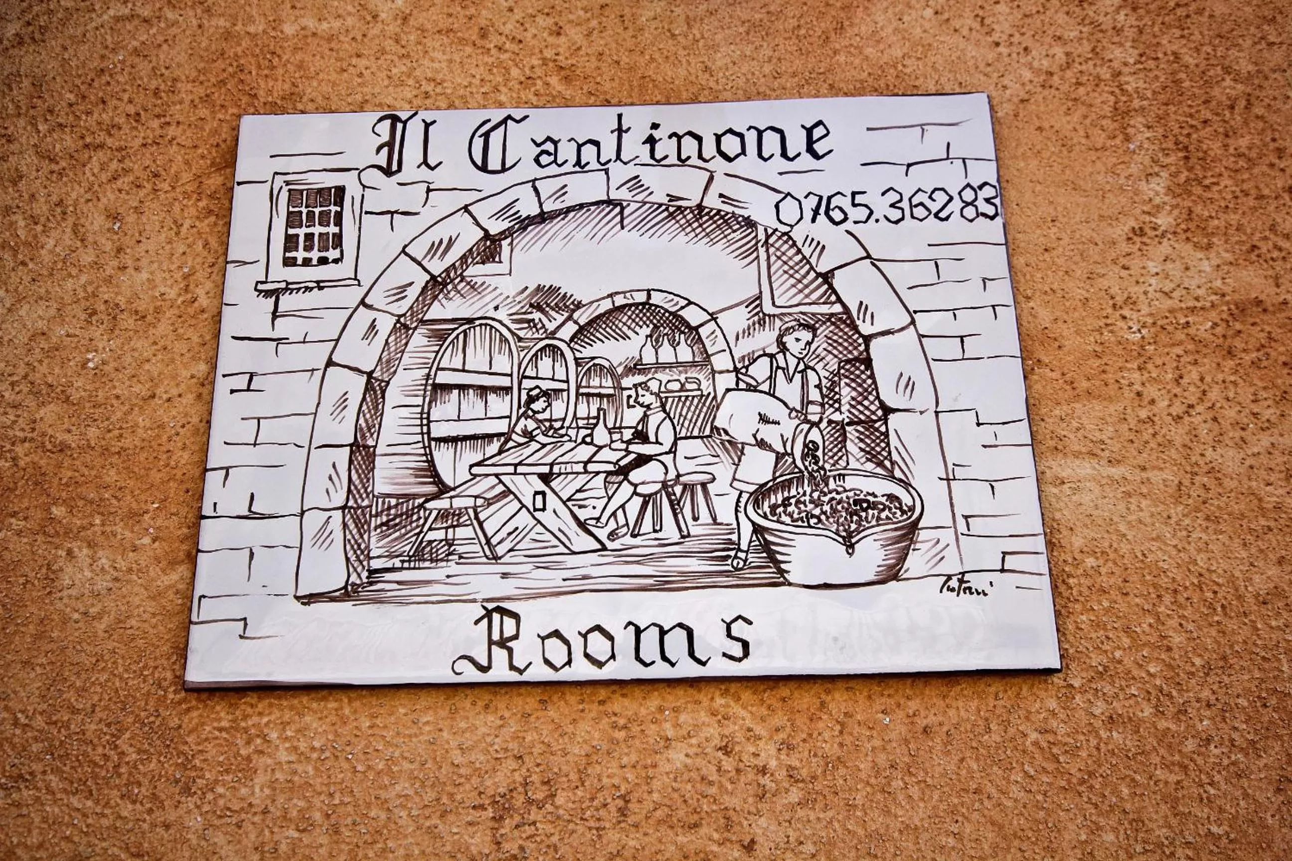 Decorative detail in Il Cantinone Rooms