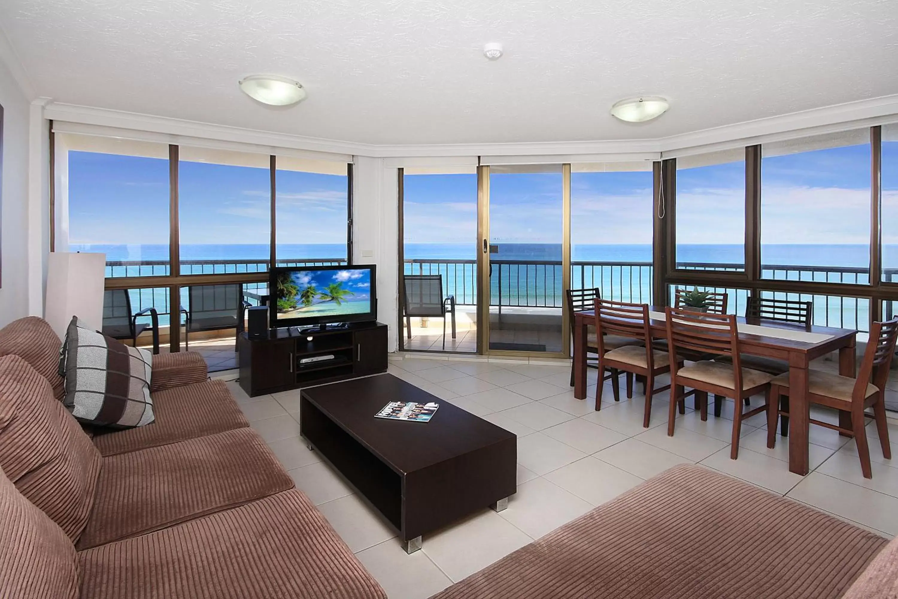 Living room, Seating Area in Spindrift on the Beach - Absolute Beachfront